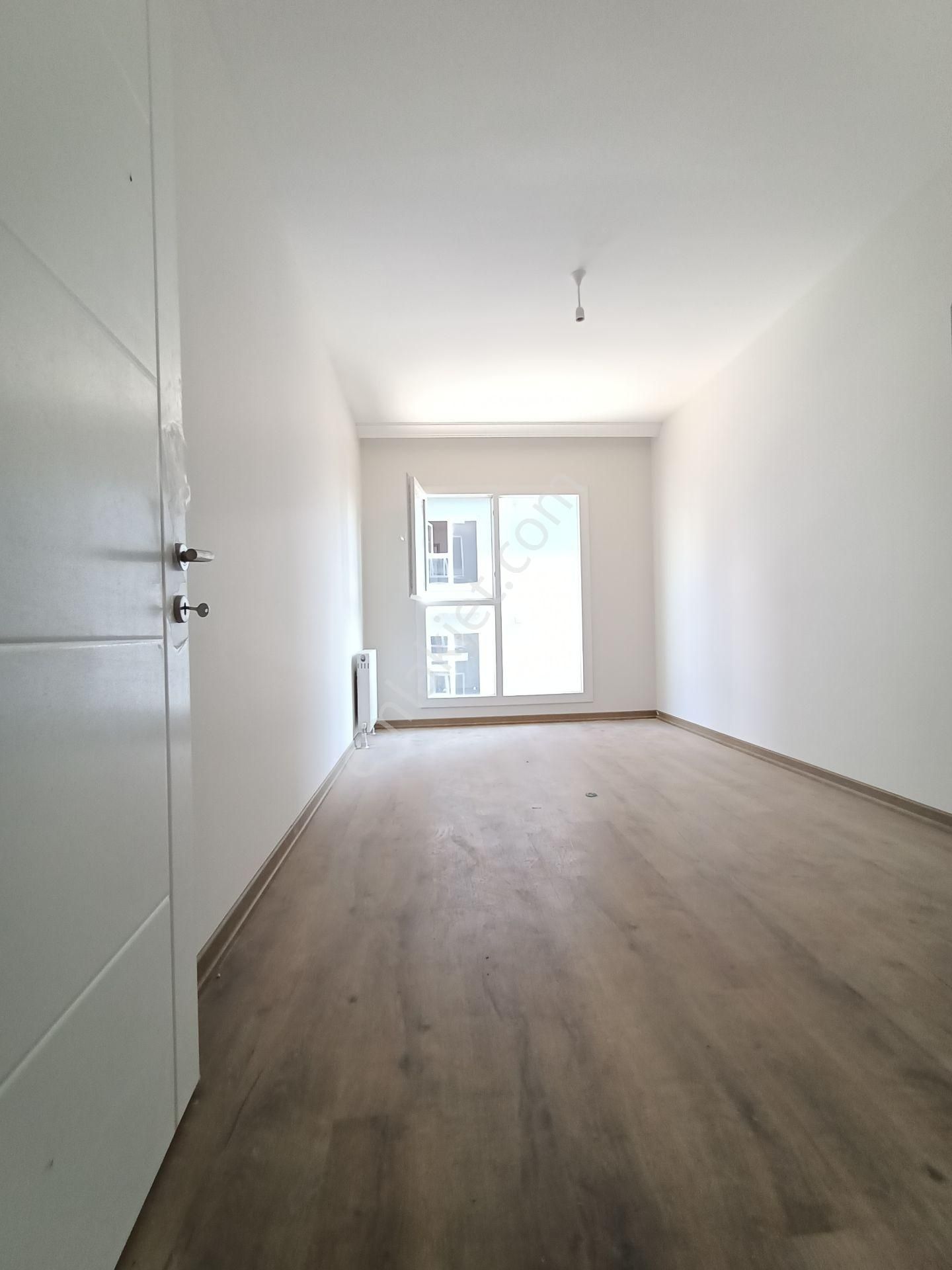 Silivri Atabek Konutlarında Havuz Peyzaj Cephe 3+1 Kiralık Daire - Görsel 19