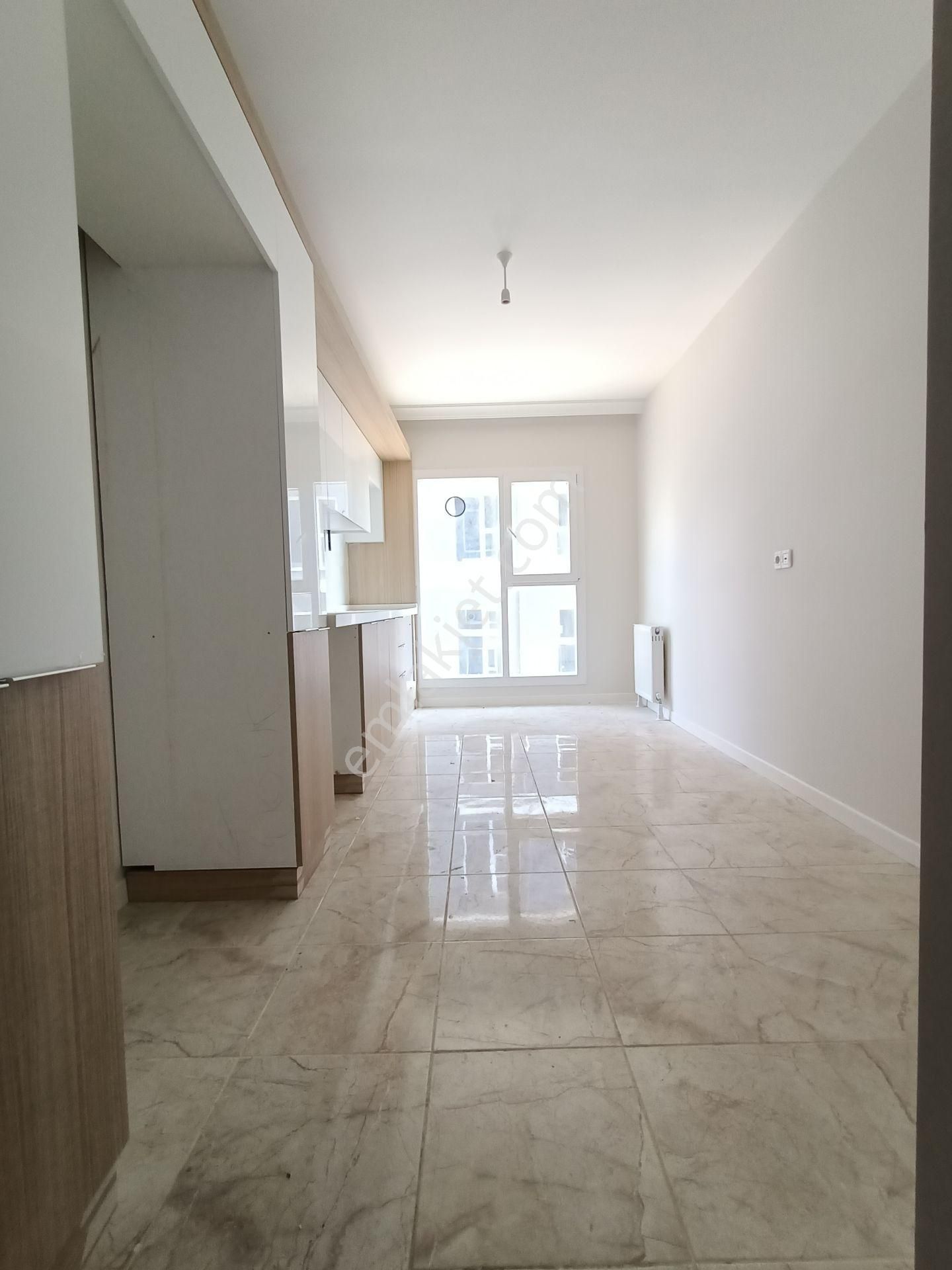 Silivri Atabek Konutlarında Havuz Peyzaj Cephe 3+1 Kiralık Daire - Görsel 17