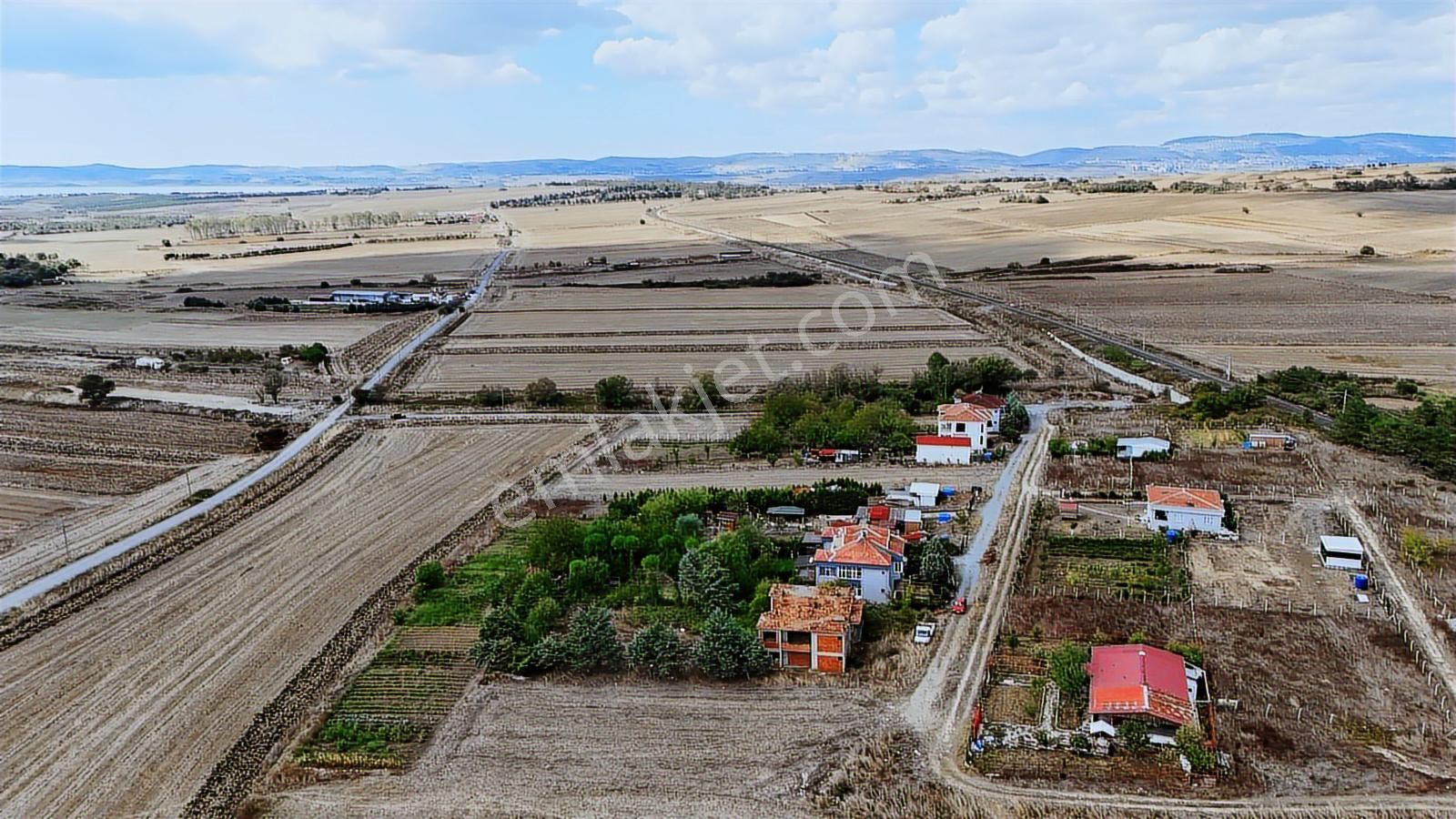 Yeşilbayırda 1.330 M² İmarlı Yatırımlık Arsa - Görsel 2