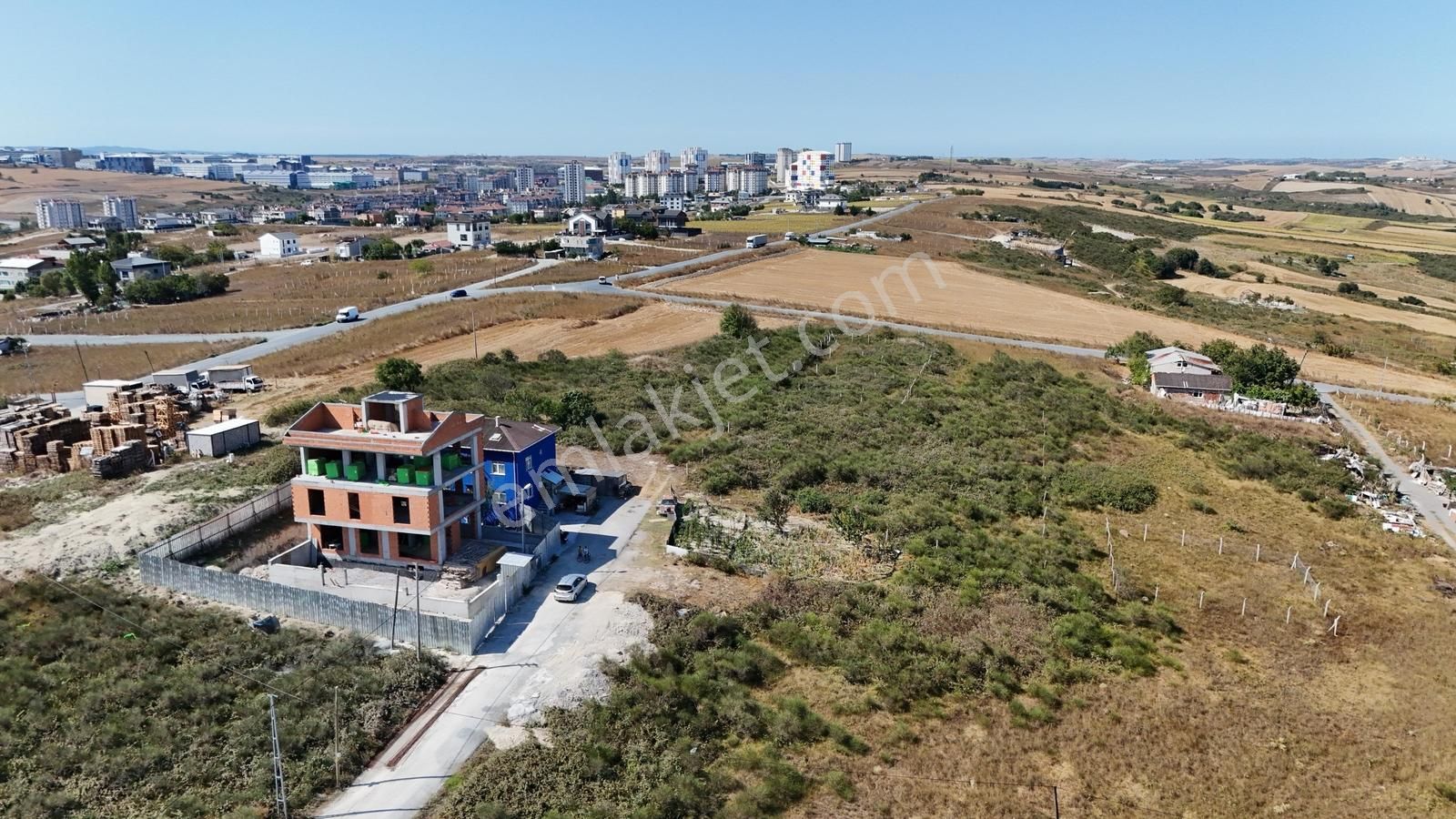 Hadımköyde Şerefiyeli 3 Kat İmarlı 260 M² Arsa - Görsel 2