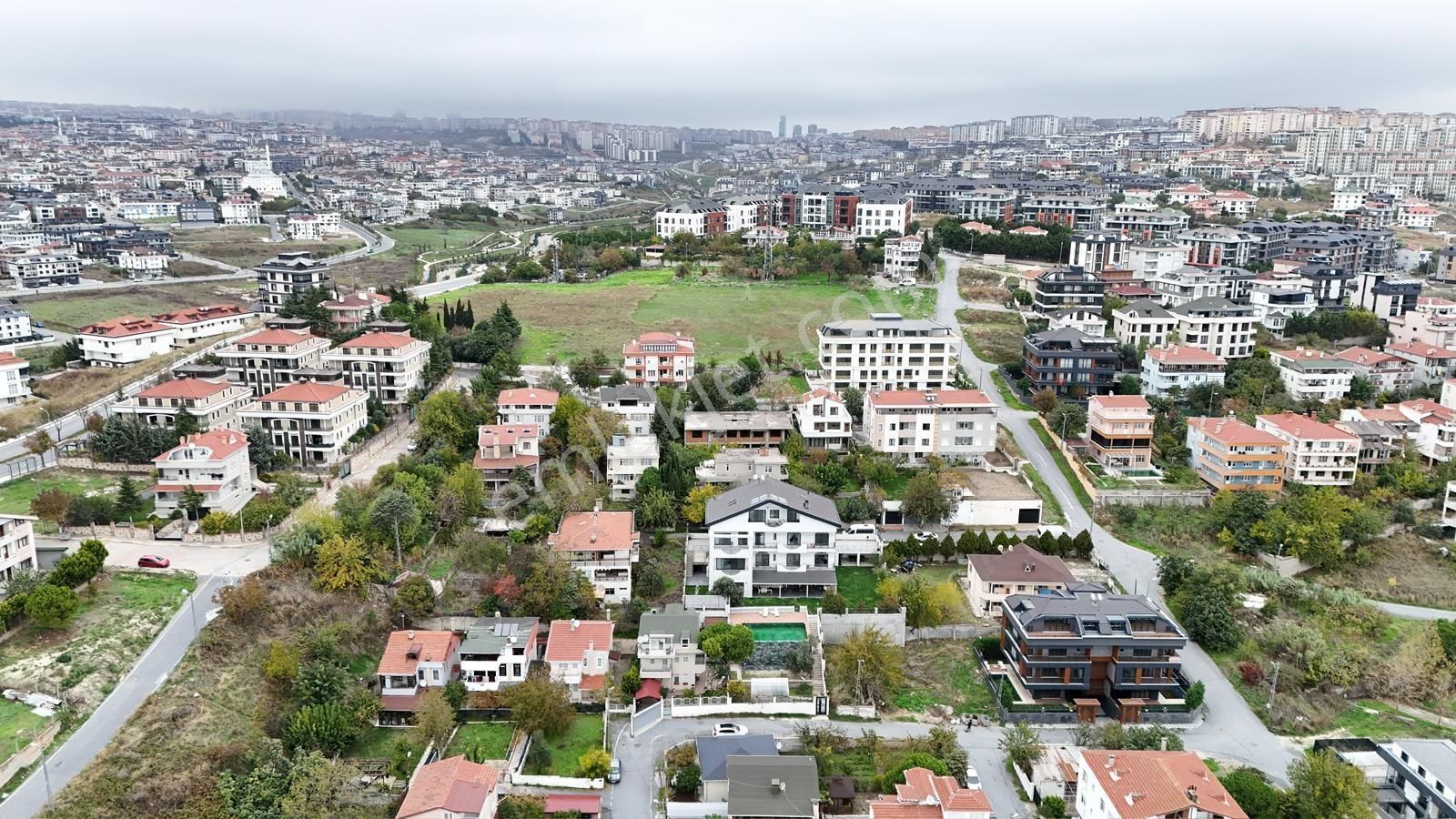 Beylikdüzü Kavaklıda 901 M² İçerisinde 3 Katlı Satılık Villa - Görsel 6
