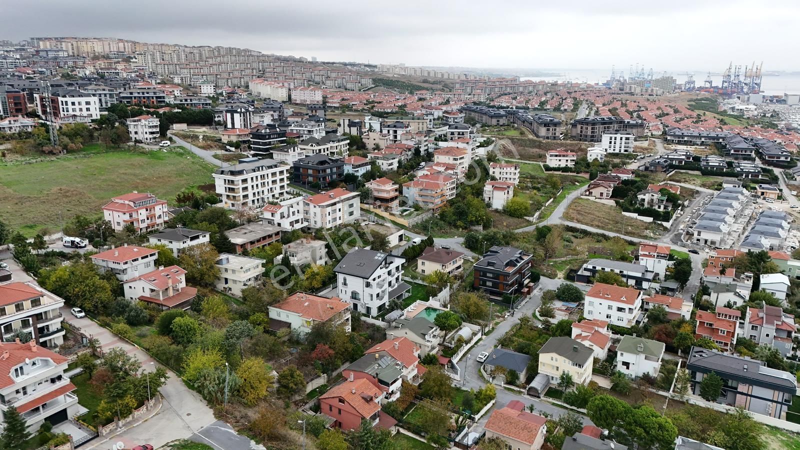 Beylikdüzü Kavaklıda 901 M² İçerisinde 3 Katlı Satılık Villa - Görsel 14