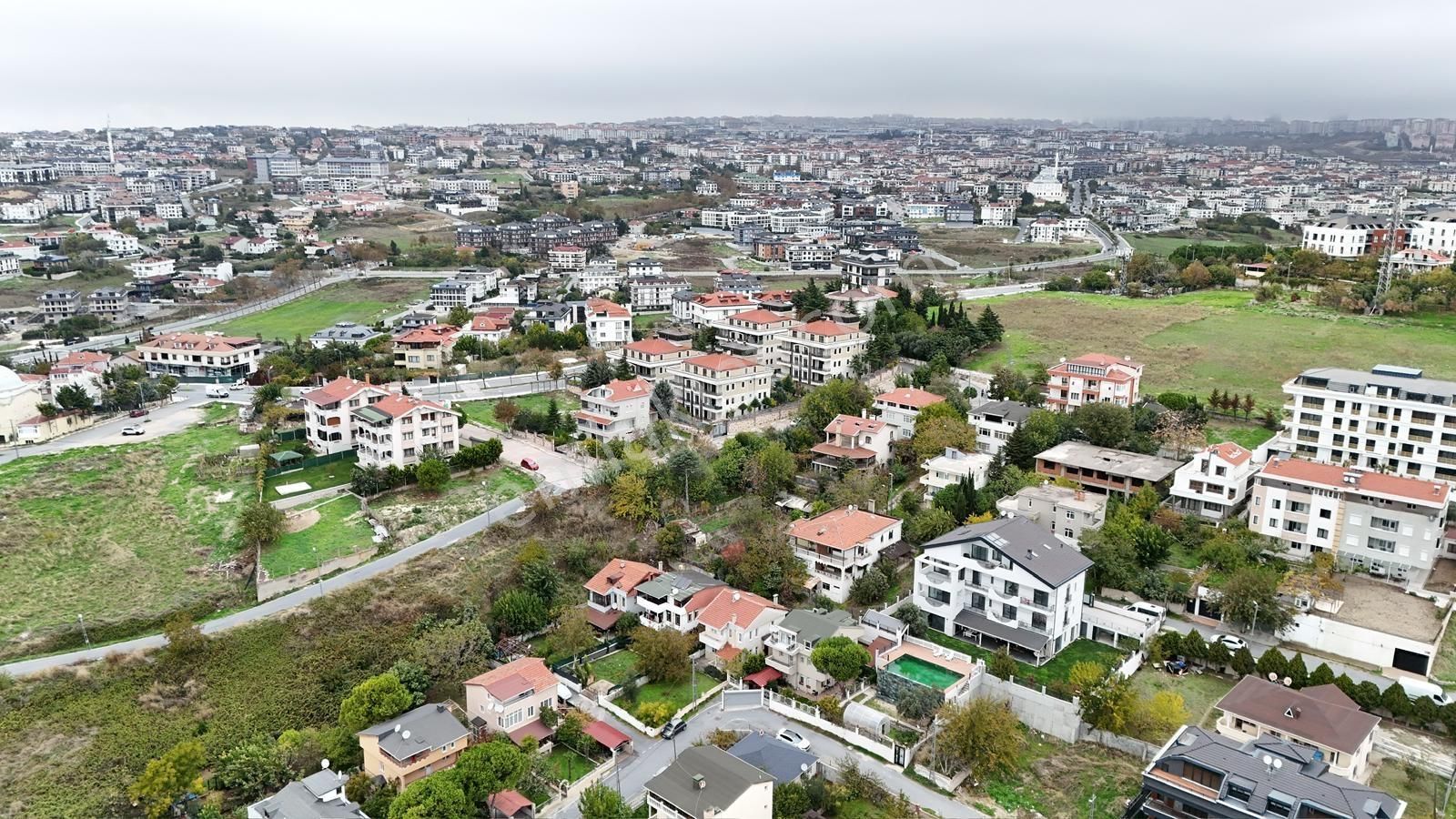 Beylikdüzü Kavaklıda 901 M² İçerisinde 3 Katlı Satılık Villa - Görsel 5