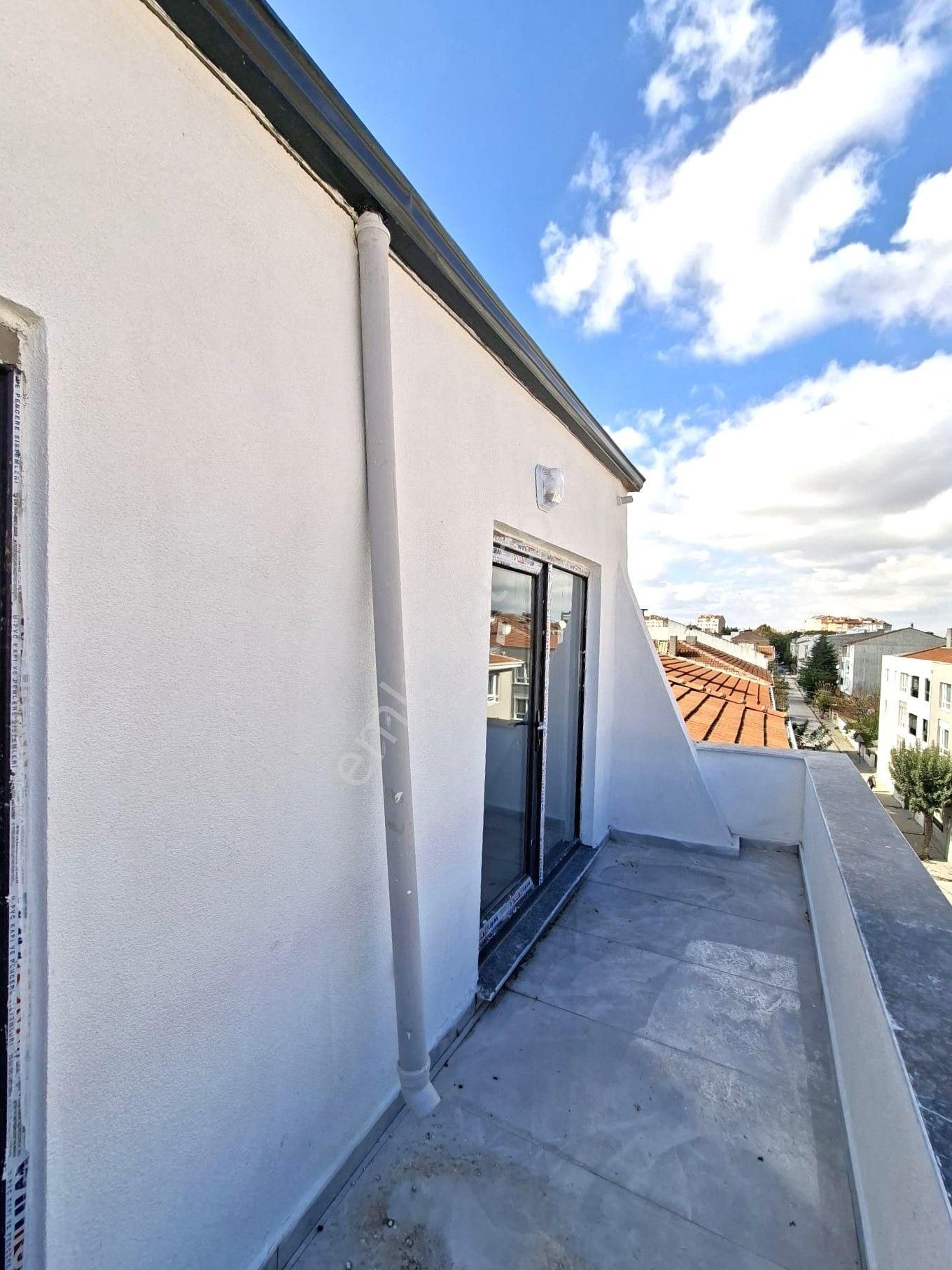 Recep Ümit Emlak'tan Şarhöyük Çarşı Merkezde Satılık Süper Lux 3+1 Dublex Daire - Görsel 4