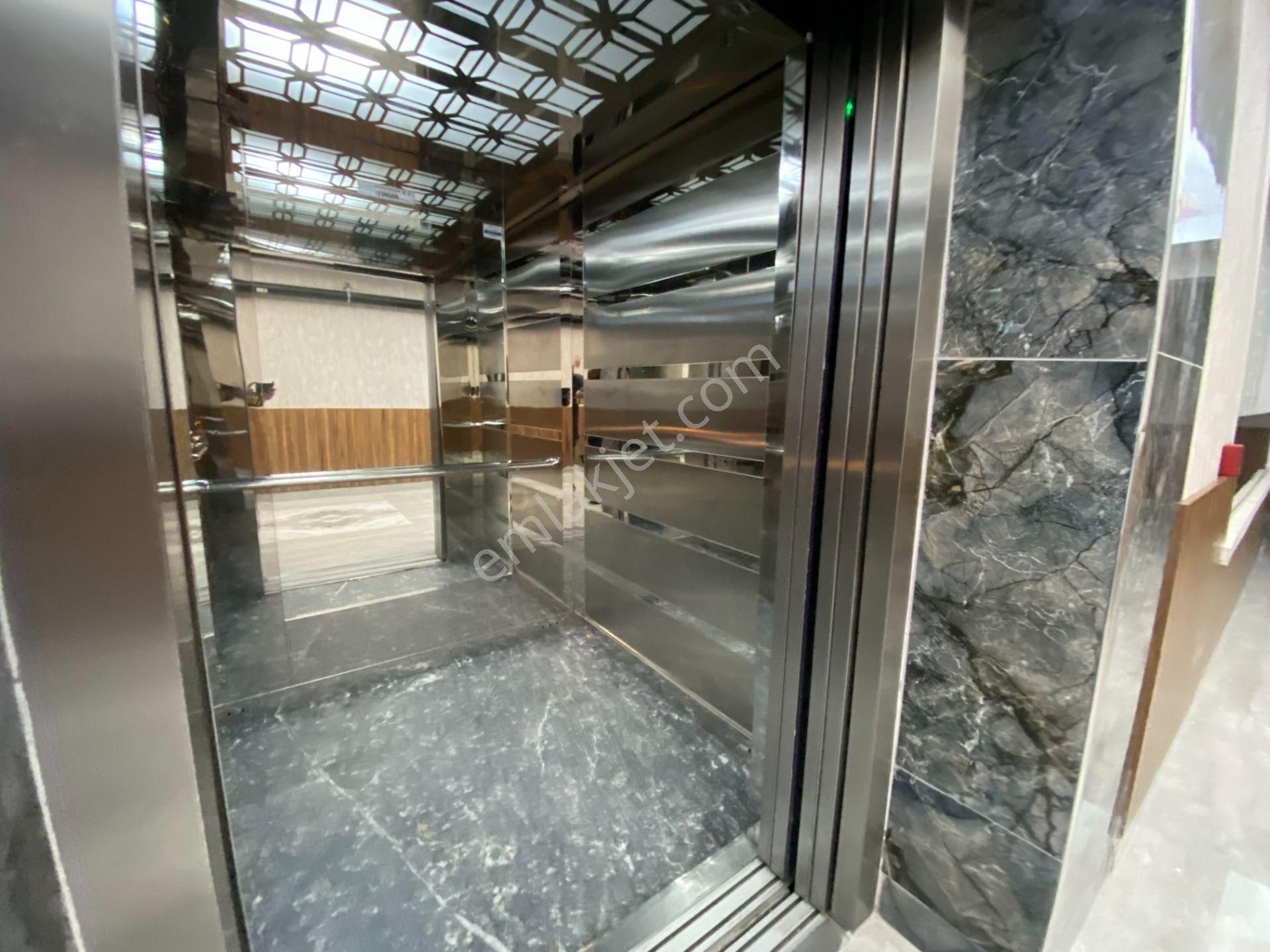 Gökçe Emlak'tn Sarayda Sitede Ultrageniş 4+1 Satılık Sıfır Daire - Görsel 35