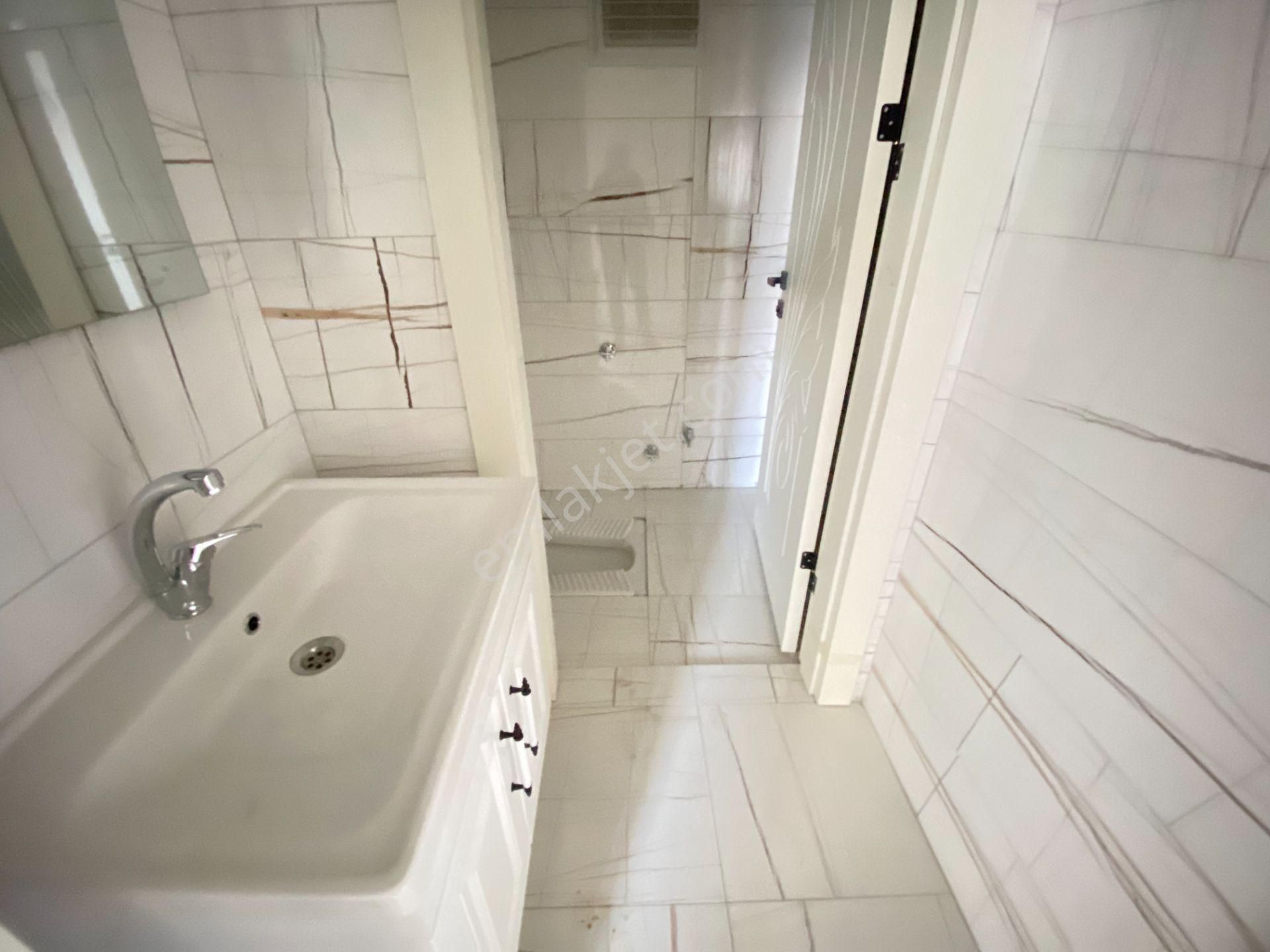 Gökçe Emlak'tn Sarayda Sitede Ultrageniş 4+1 Satılık Sıfır Daire - Görsel 16