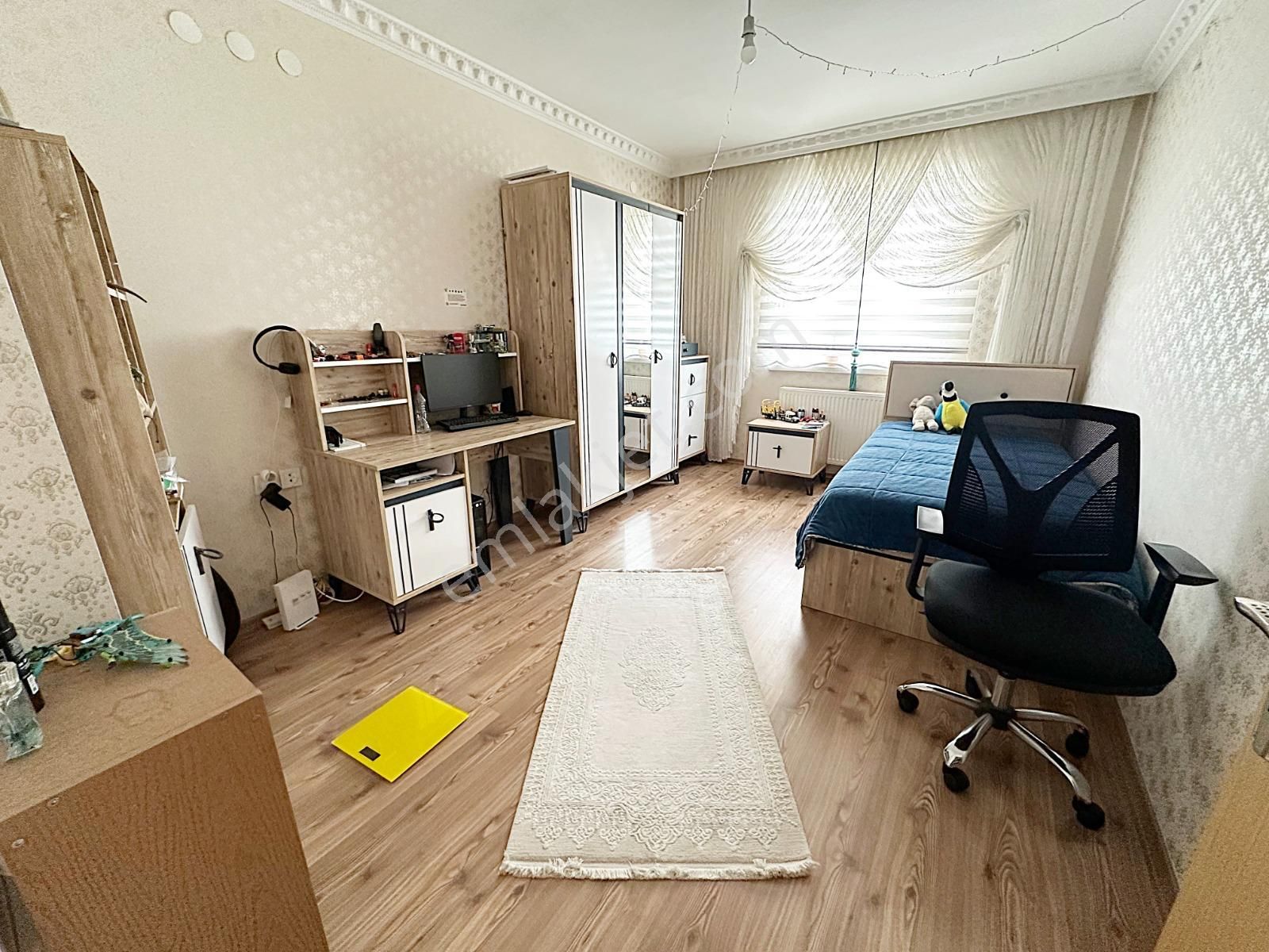 Cihan'dan Estergon Cadde'ye Yakın Site Dairesi Genişliğinde Dair - Görsel 22