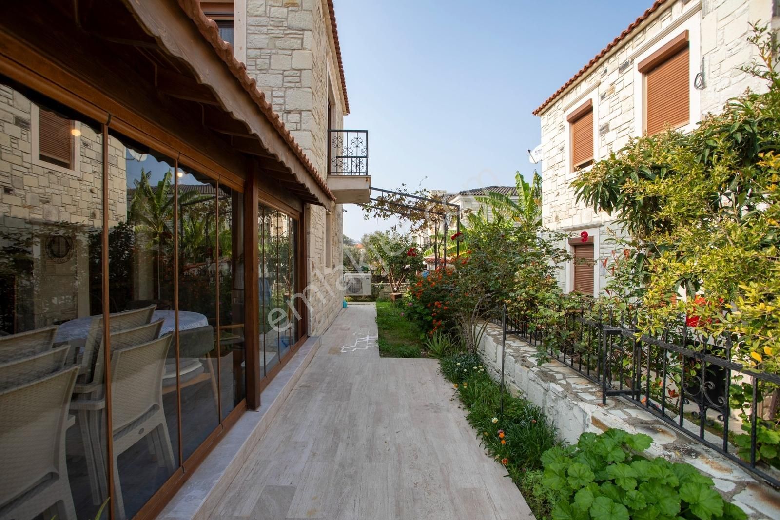 Eski Foça Atatürk Mah. Satılık 3+1 Tam Müstakil Havuzlu Villa - Görsel 28