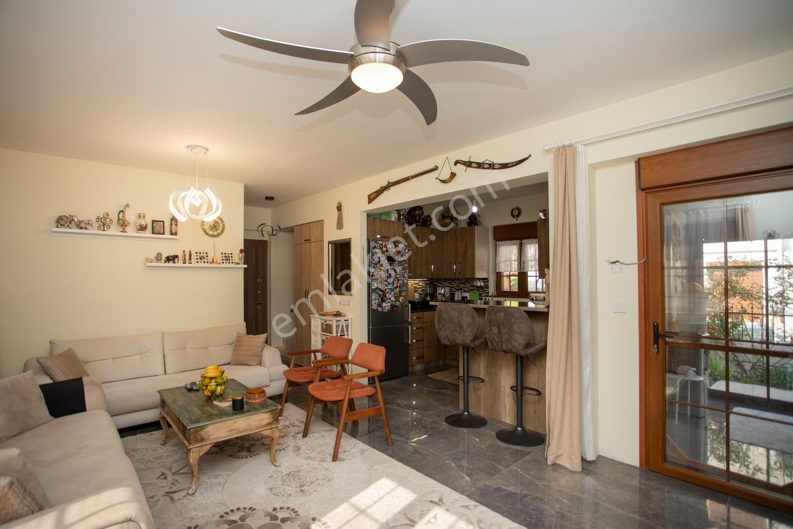 Eski Foça Atatürk Mah. Satılık 3+1 Tam Müstakil Havuzlu Villa - Görsel 3