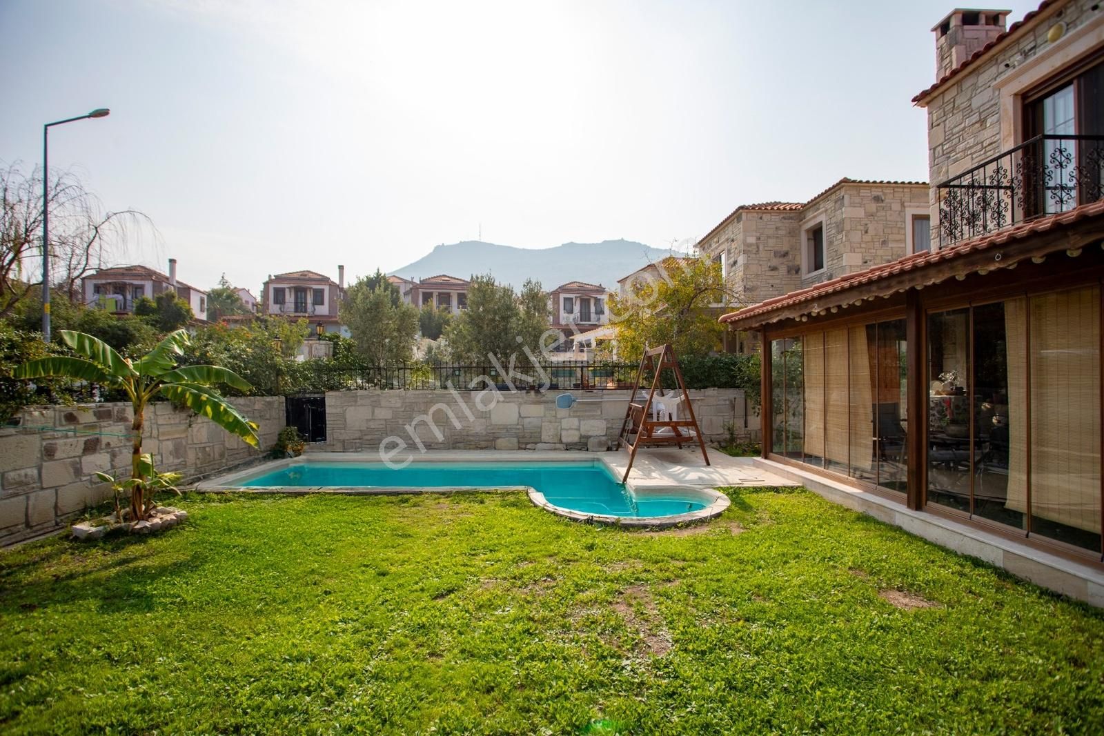 Eski Foça Atatürk Mah. Satılık 3+1 Tam Müstakil Havuzlu Villa - Görsel 15