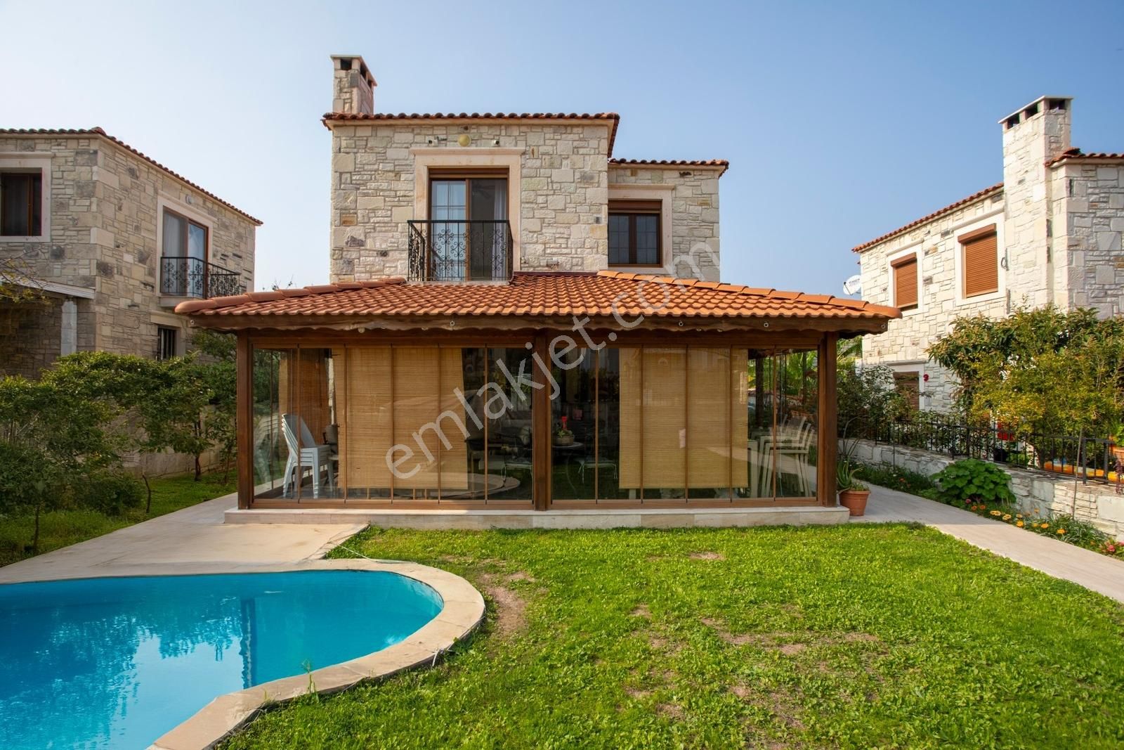 Eski Foça Atatürk Mah. Satılık 3+1 Tam Müstakil Havuzlu Villa - Görsel 6