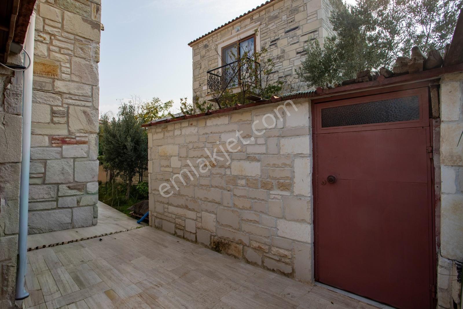 Eski Foça Atatürk Mah. Satılık 3+1 Tam Müstakil Havuzlu Villa - Görsel 24