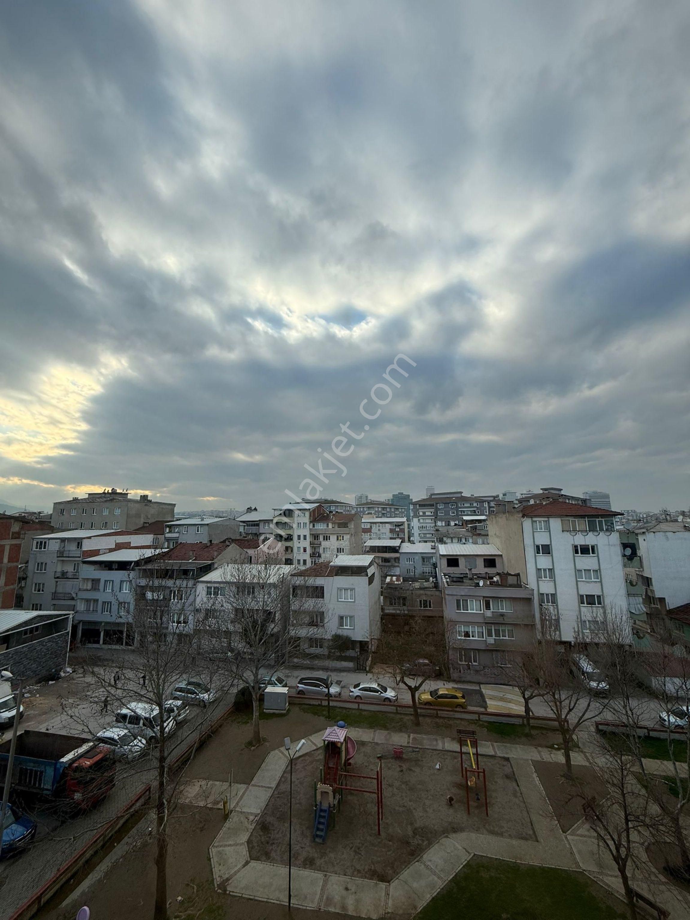 Dikkaldırımda Geniş Bakımlı 3+1 Satılık Fırsat Daire - Görsel 18