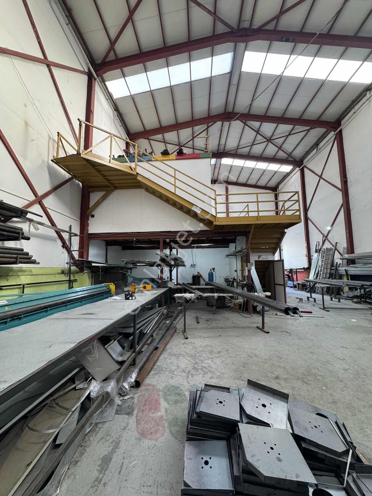 Esenyurt Akçaburgaz Sanayide Kiralik 360 M2 Müstakil - Görsel 13