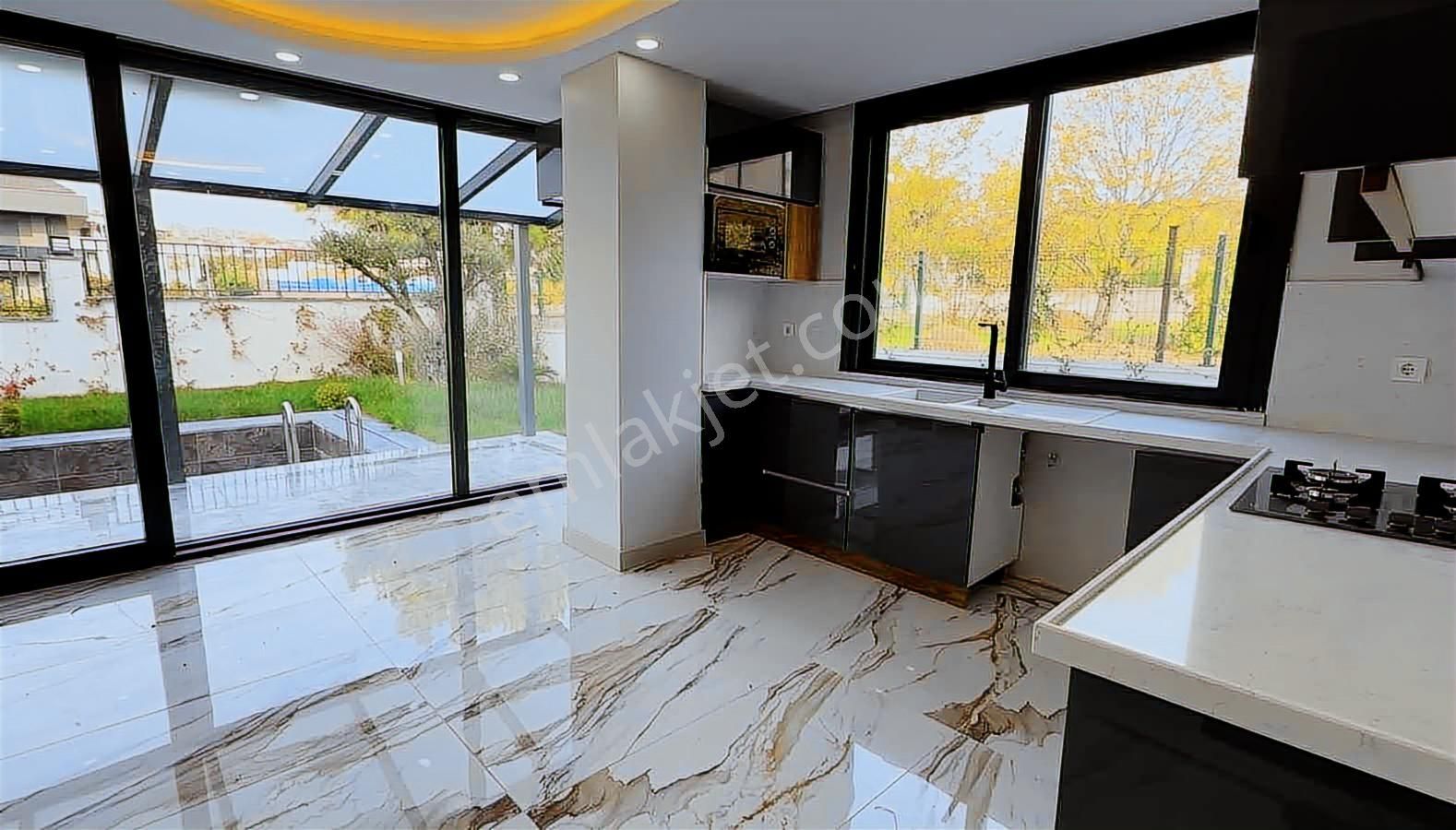 Beylikdüzü Gürpınarda Satılık Villa - Görsel 30