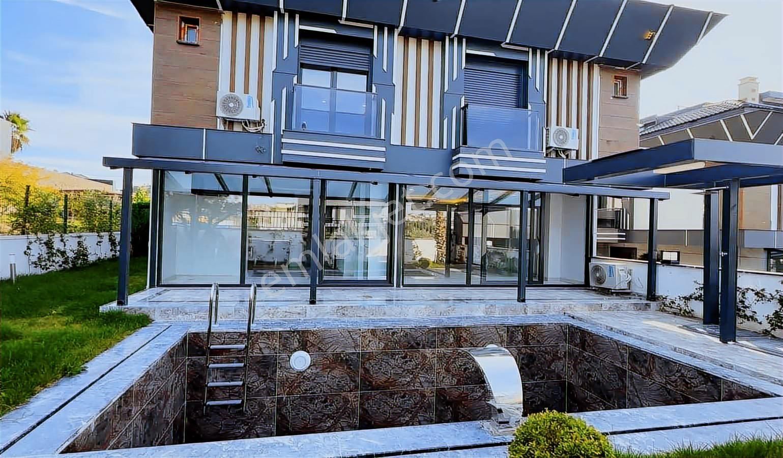 Beylikdüzü Gürpınarda Satılık Villa - Görsel 24