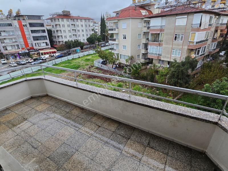 Alanya Merkezde Satılık 2+1 Geniş Daire - Görsel 14
