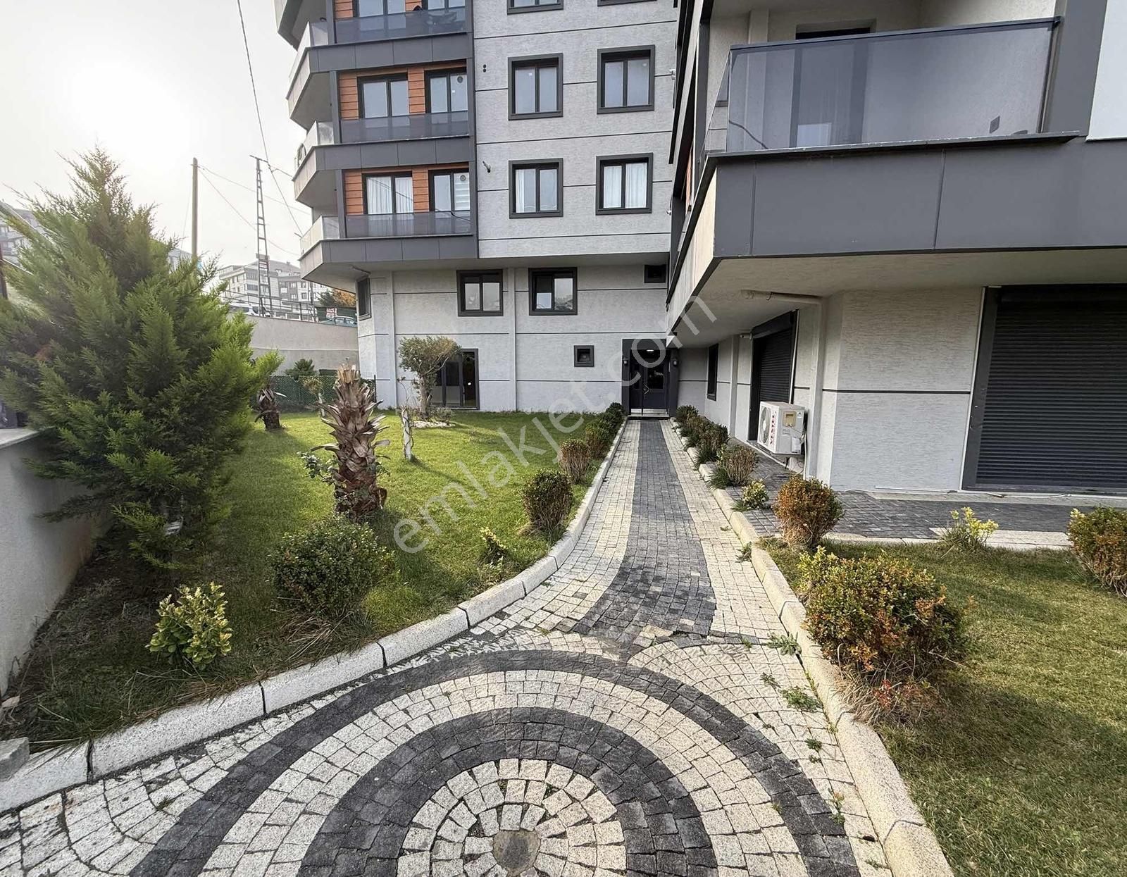 Beylikdüzü Kavaklıda Satılık Dubleks Daire