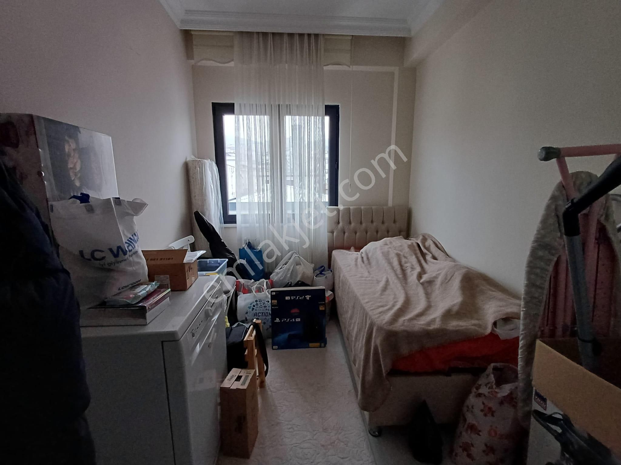 Mertcan Dan Adnan Kahveci Metroya Yürüme Balkonlu 3+1 Fırsat Kiralık - Görsel 12