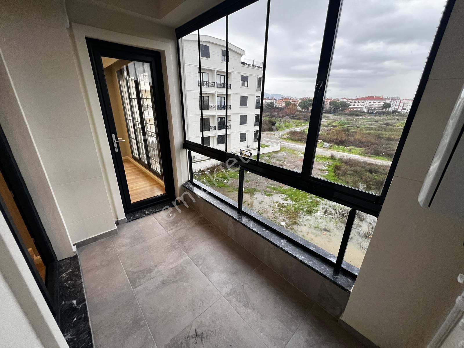 Yiğit'ten Altınkumda 1+1 Modern Ve Şık Dizayn Lüks Daire - Görsel 12