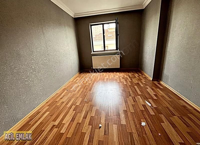 Acil Emlaktan Kat Konumunda Full Yapılı Kiralık Daire - Görsel 5