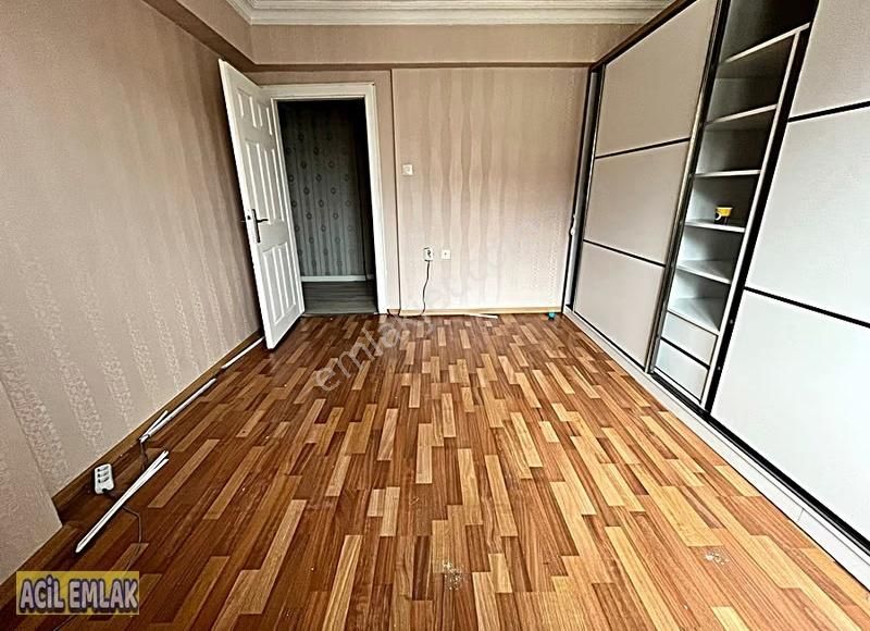 Acil Emlaktan Kat Konumunda Full Yapılı Kiralık Daire - Görsel 4