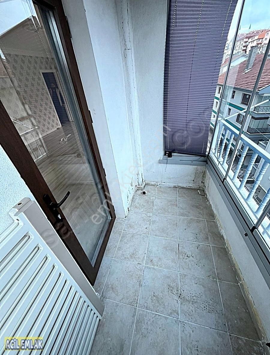 Acil Emlaktan Kat Konumunda Full Yapılı Kiralık Daire - Görsel 15