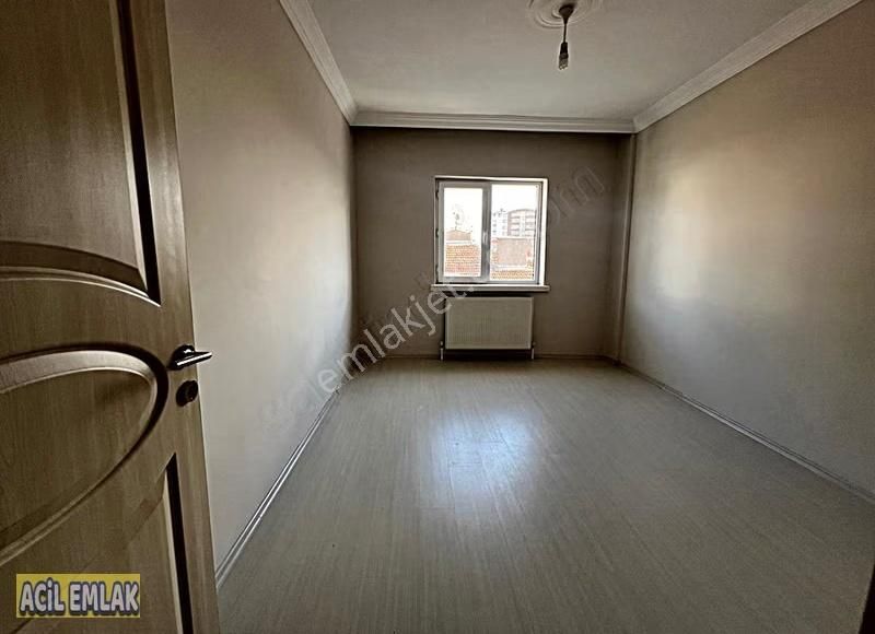 Acil Emlaktan Hastane Yakını Yapılı Kiralık Daire - Görsel 13