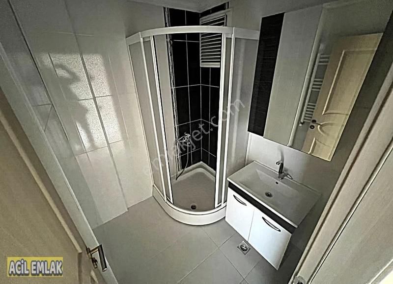 Acil Emlaktan Hastane Yakını Yapılı Kiralık Daire - Görsel 6