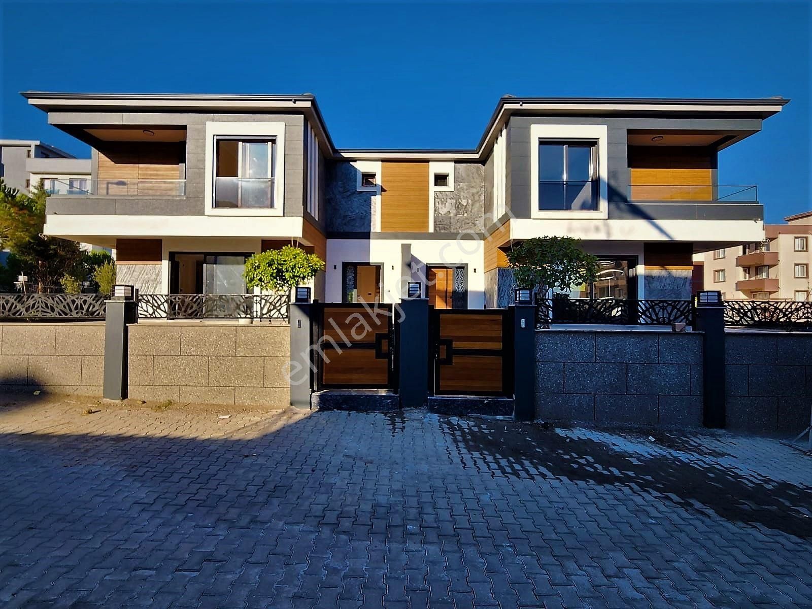 İzmir Seferihisar Camikebir'de Satılık Geniş Bahçeli Ultra Lüks 3+1 Villa - Görsel 8