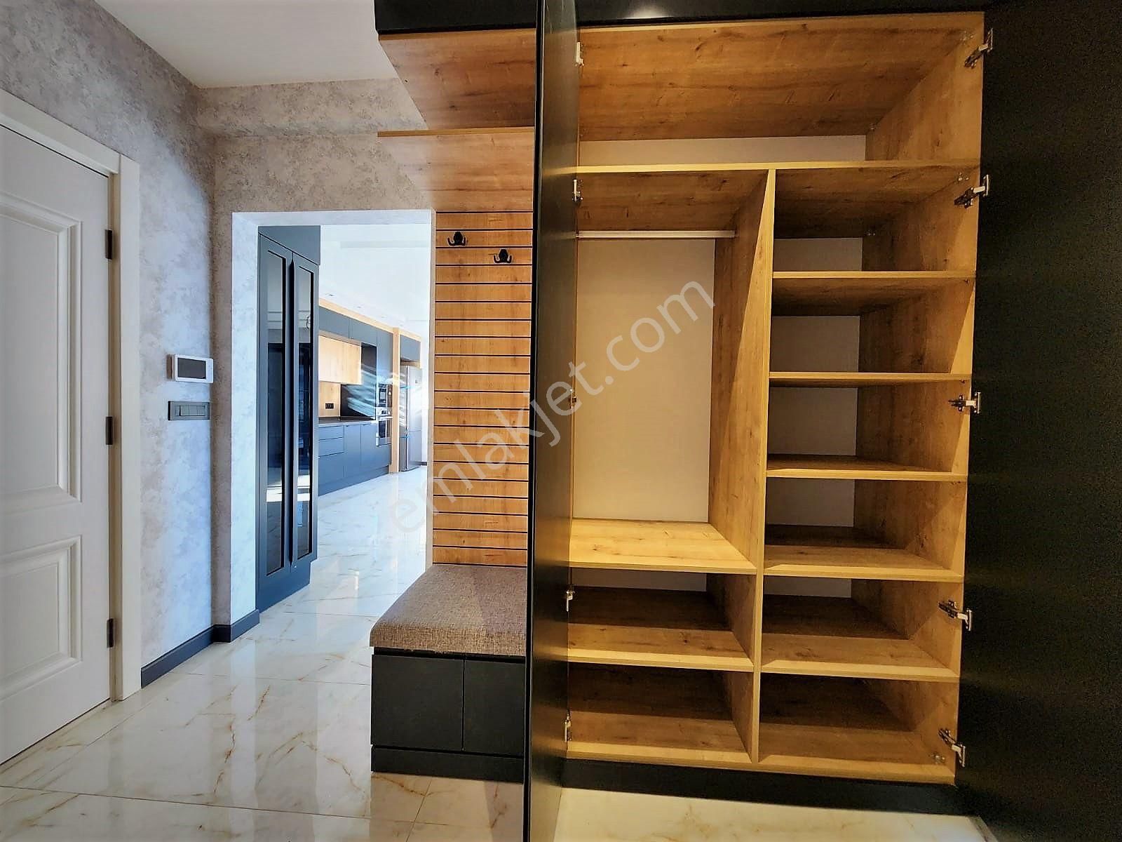 İzmir Seferihisar Camikebir'de Satılık Geniş Bahçeli Ultra Lüks 3+1 Villa - Görsel 20