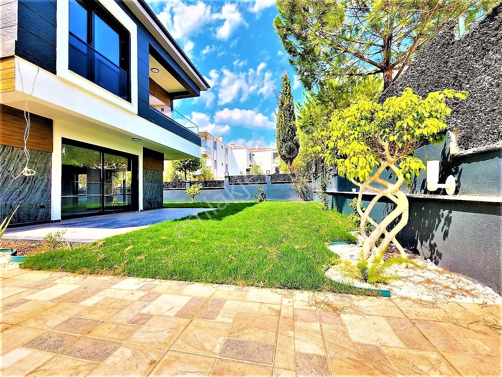 İzmir Seferihisar Camikebir'de Satılık Geniş Bahçeli Ultra Lüks 3+1 Villa - Görsel 14