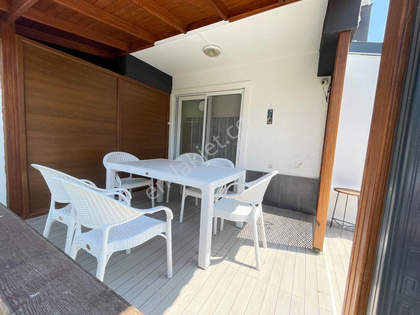 İzmir Seferihisar Doğanbey'de Otoparklı Geniş Bahçeli Ferah Satılık 3+1 Villa - Görsel 6