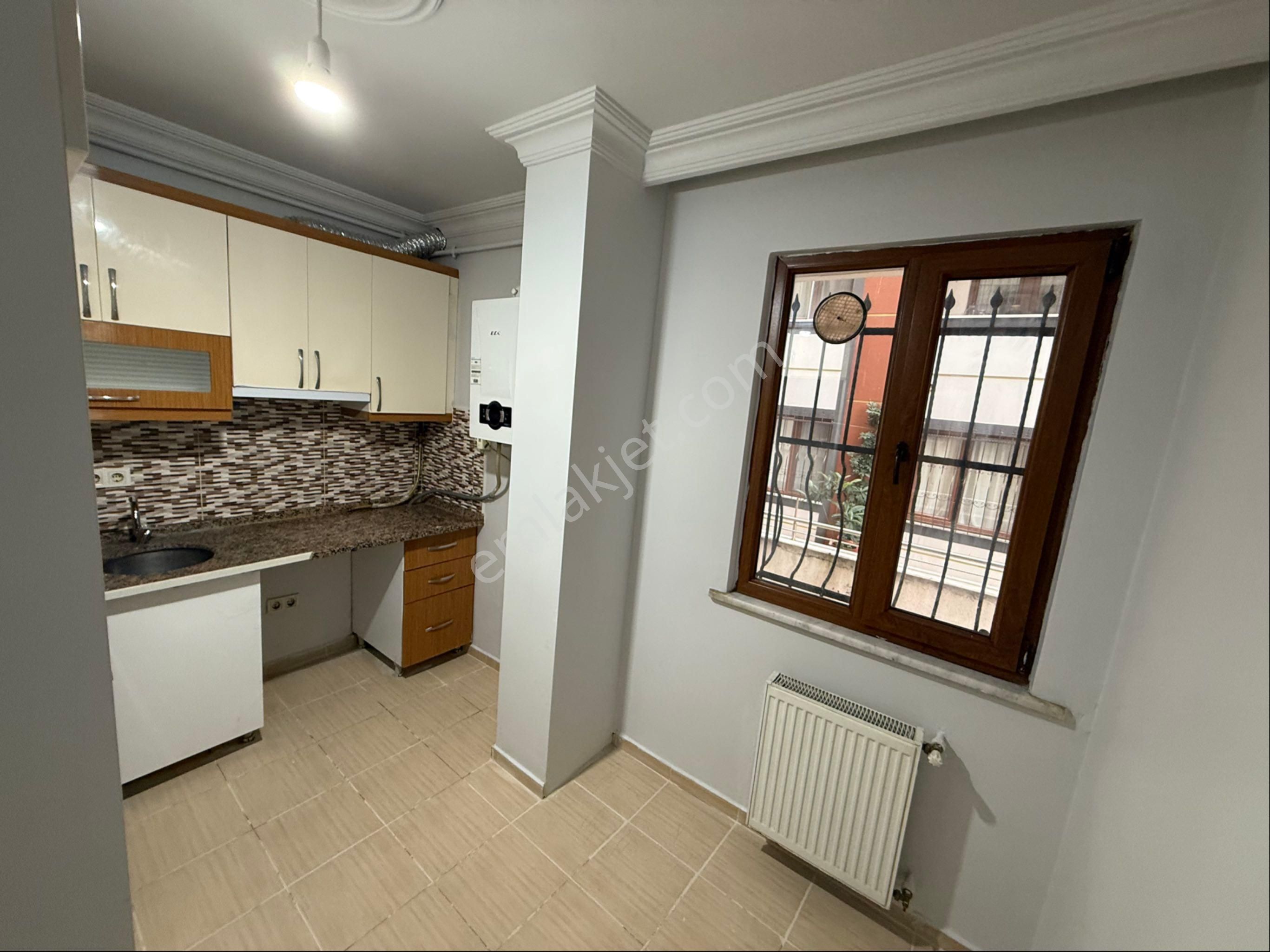 Cadde Arkası 1.kat Ayrı Mutfaklı Geniş Ferah 1+1 Lüks Daire - Görsel 19