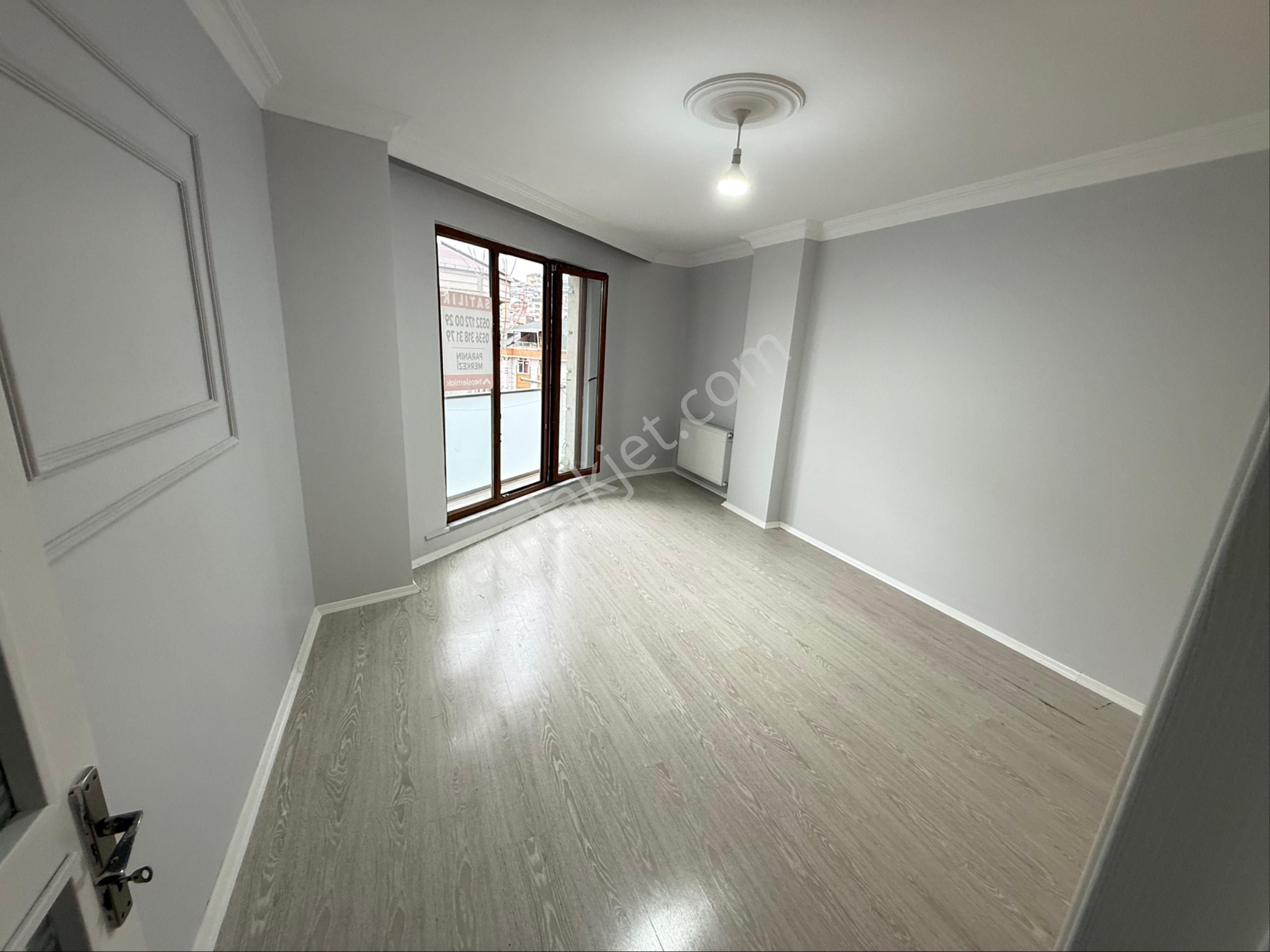 Cadde Arkası 1.kat Ayrı Mutfaklı Geniş Ferah 1+1 Lüks Daire - Görsel 10