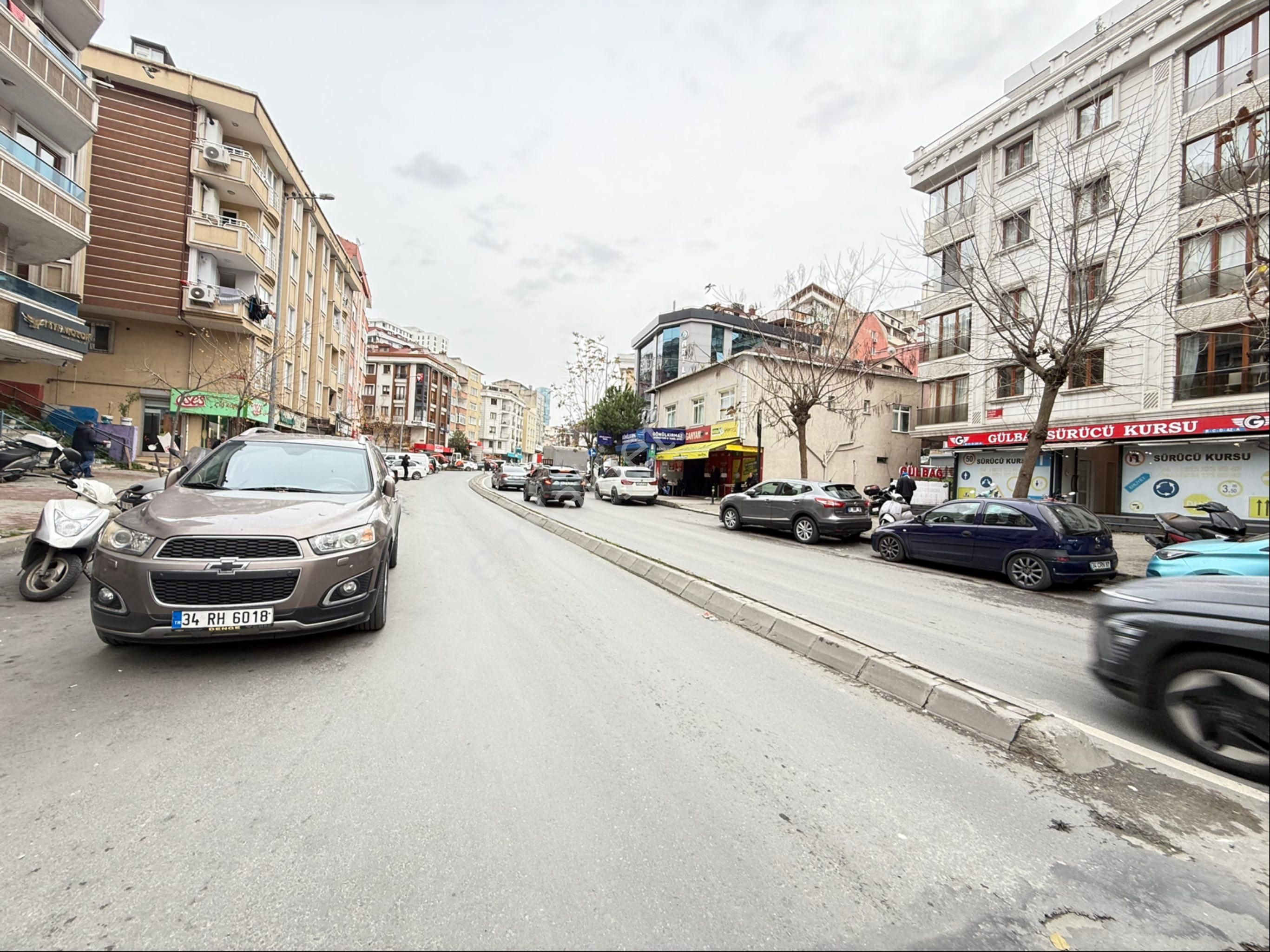 Cadde Arkası 1.kat Ayrı Mutfaklı Geniş Ferah 1+1 Lüks Daire - Görsel 34