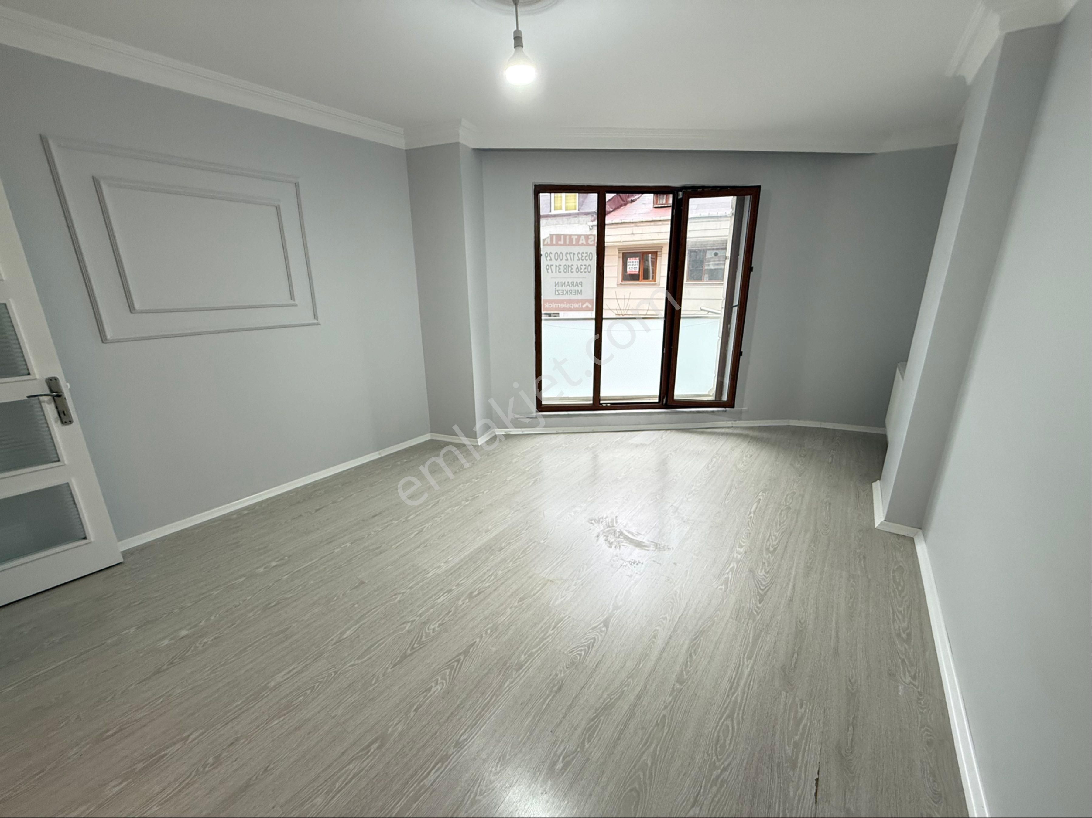 Cadde Arkası 1.kat Ayrı Mutfaklı Geniş Ferah 1+1 Lüks Daire - Görsel 4