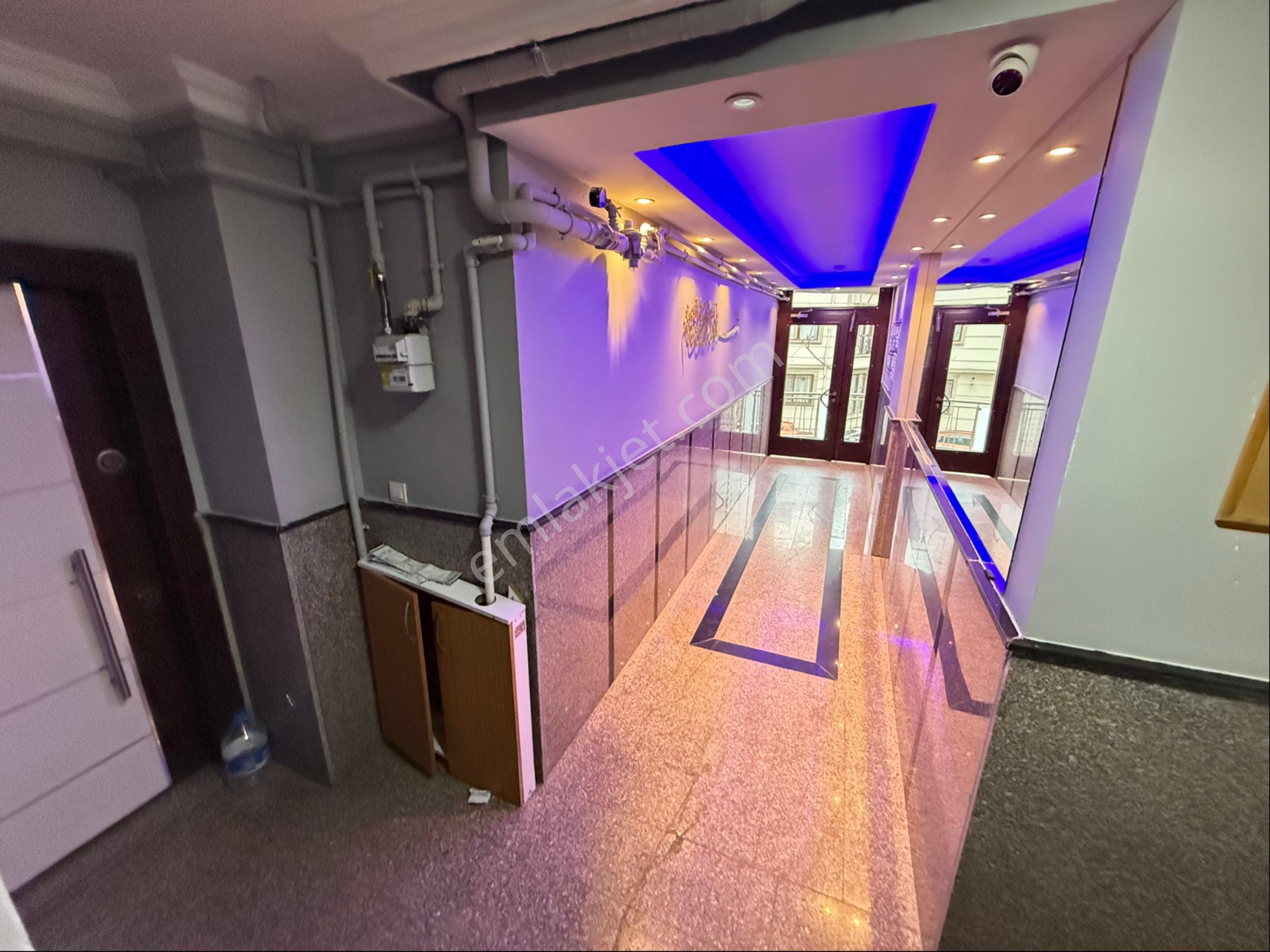 Cadde Arkası 1.kat Ayrı Mutfaklı Geniş Ferah 1+1 Lüks Daire - Görsel 28