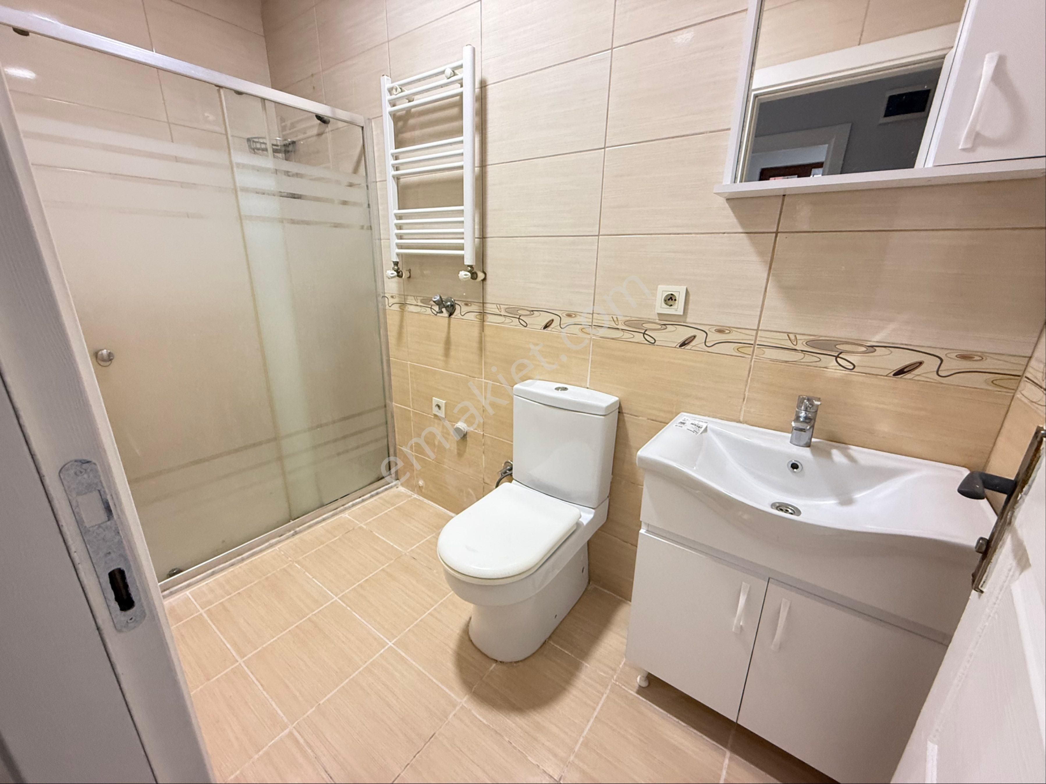 Cadde Arkası 1.kat Ayrı Mutfaklı Geniş Ferah 1+1 Lüks Daire - Görsel 25