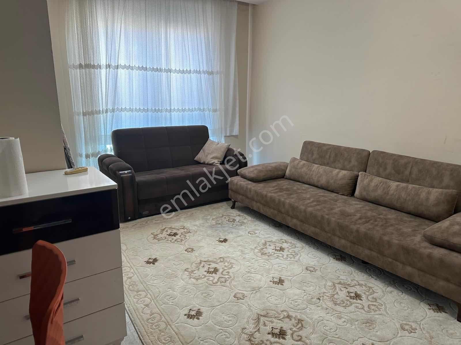 Gülveren Mahallesinde 1+1 Eşyalı Kiralık Daire