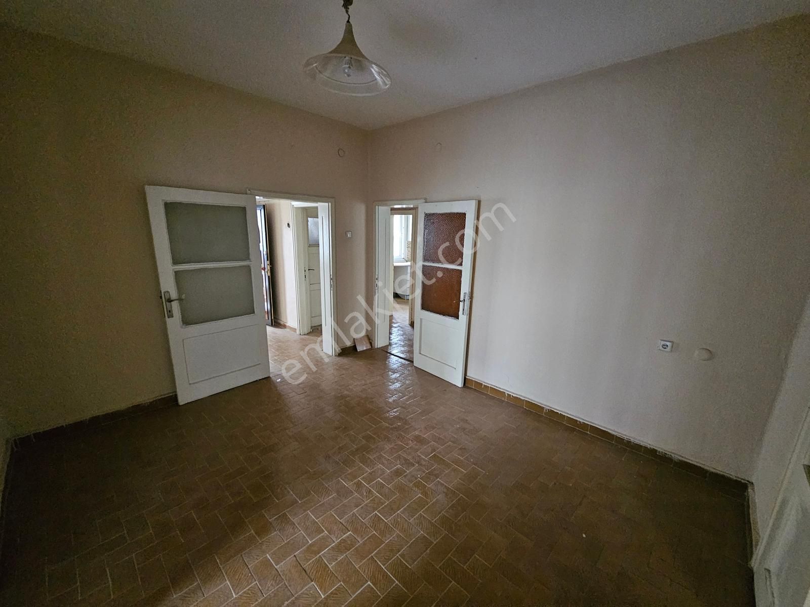 Re/max Arma'dan Hürriyet Mah. Kiralık 3+1 Müstakil Bahçeli - Görsel 12