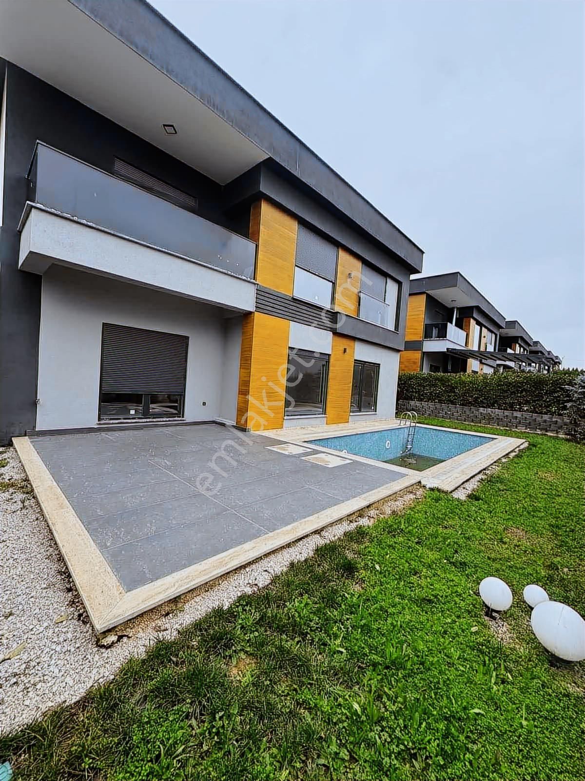 Önerler Mahallesi Site İçerisinde Müstakil Havuzlu Villa - Görsel 12