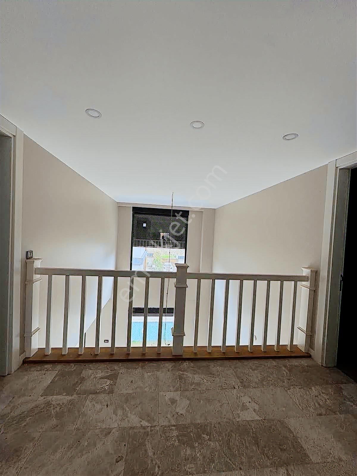 Önerler Mahallesi Site İçerisinde Müstakil Havuzlu Villa - Görsel 16