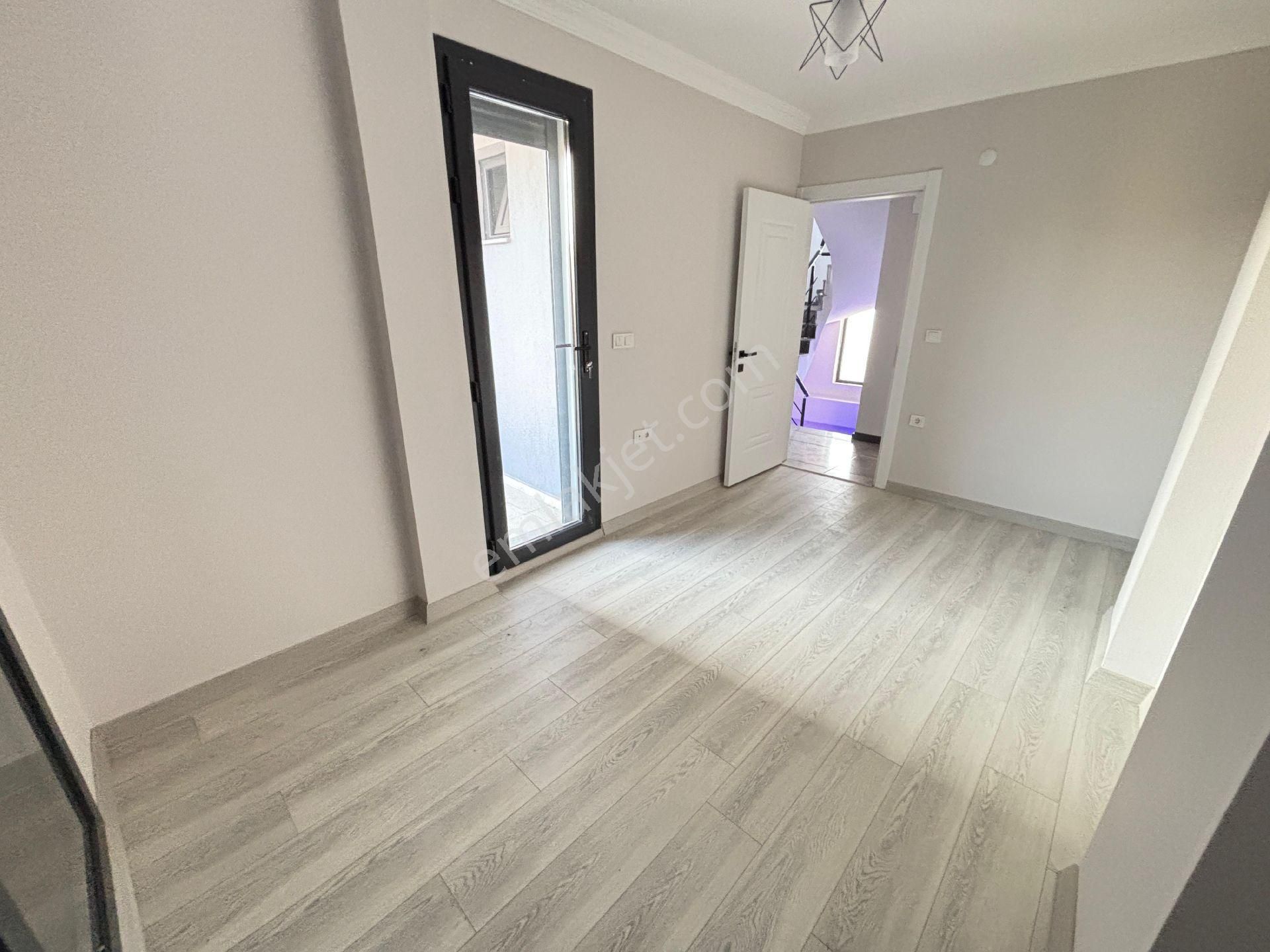 İzmir Seferihisar Doğanbey Merkezi Konumda Bahçeli Sıfır 2+1 Satılık Villa - Görsel 25