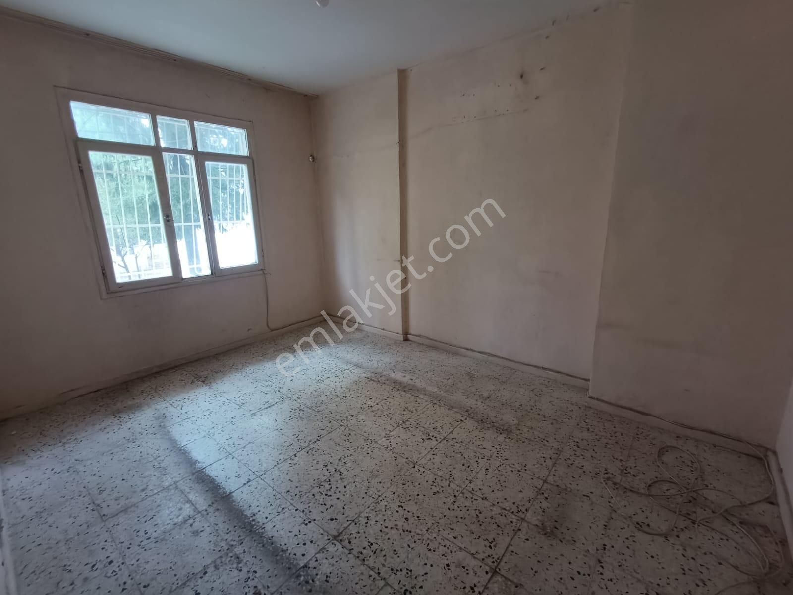 Güzelyalı Mahallesi T.özala 1 Dakika Mesafede 2+1 Açık Mutfak Kiralık Daire - Görsel 3