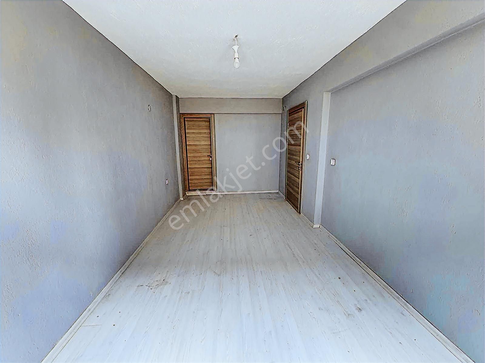 Davutlar'da Ayrı Mutfak Ebeveyn Banyolu 3+1 Daire - Görsel 3