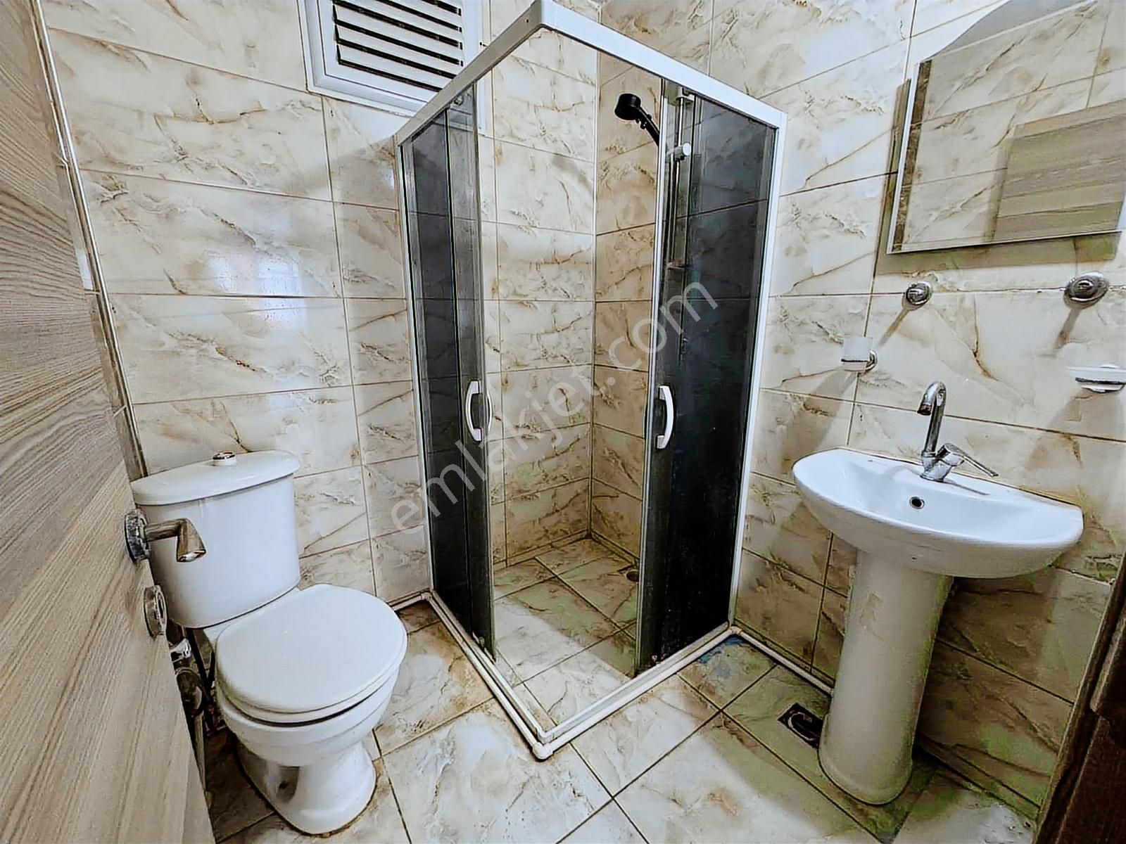 Davutlar'da Ayrı Mutfak Ebeveyn Banyolu 3+1 Daire - Görsel 13