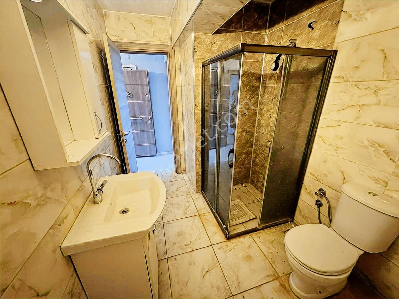 Davutlar'da Ayrı Mutfak Ebeveyn Banyolu 3+1 Daire - Görsel 9