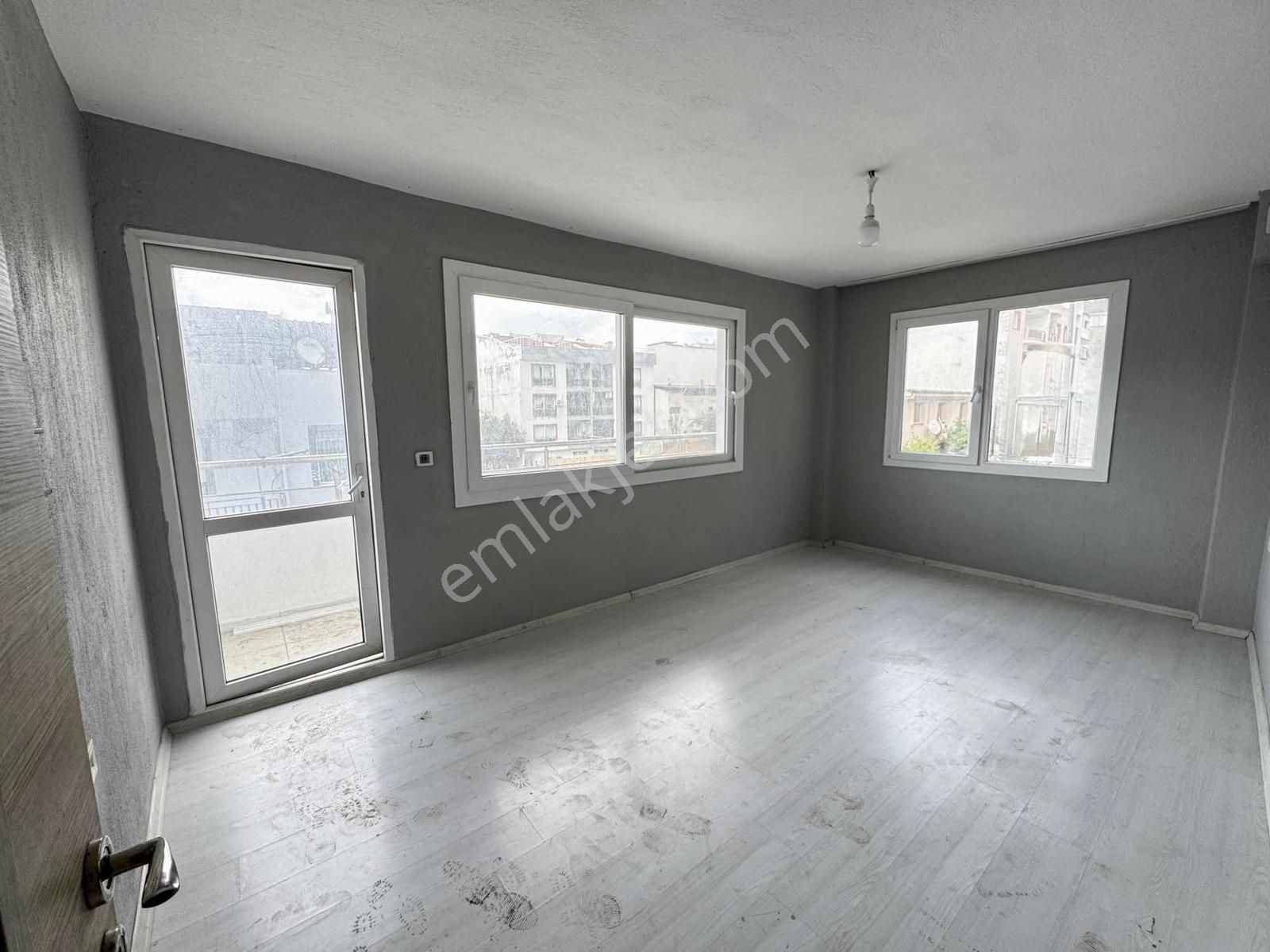 Davutlar'da Ayrı Mutfak Ebeveyn Banyolu 3+1 Daire - Görsel 16