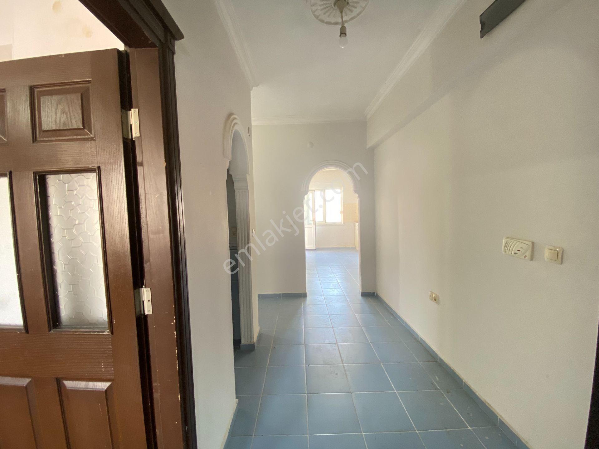 Kepez Kuzeyyaka Mah. 3+1 Ayrı Mutfaklı Kiralık Daire - Görsel 8